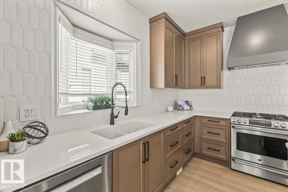7719 166 Av Nw, Edmonton, Alberta  T5Z 3V8 - Photo 12 - E4486283