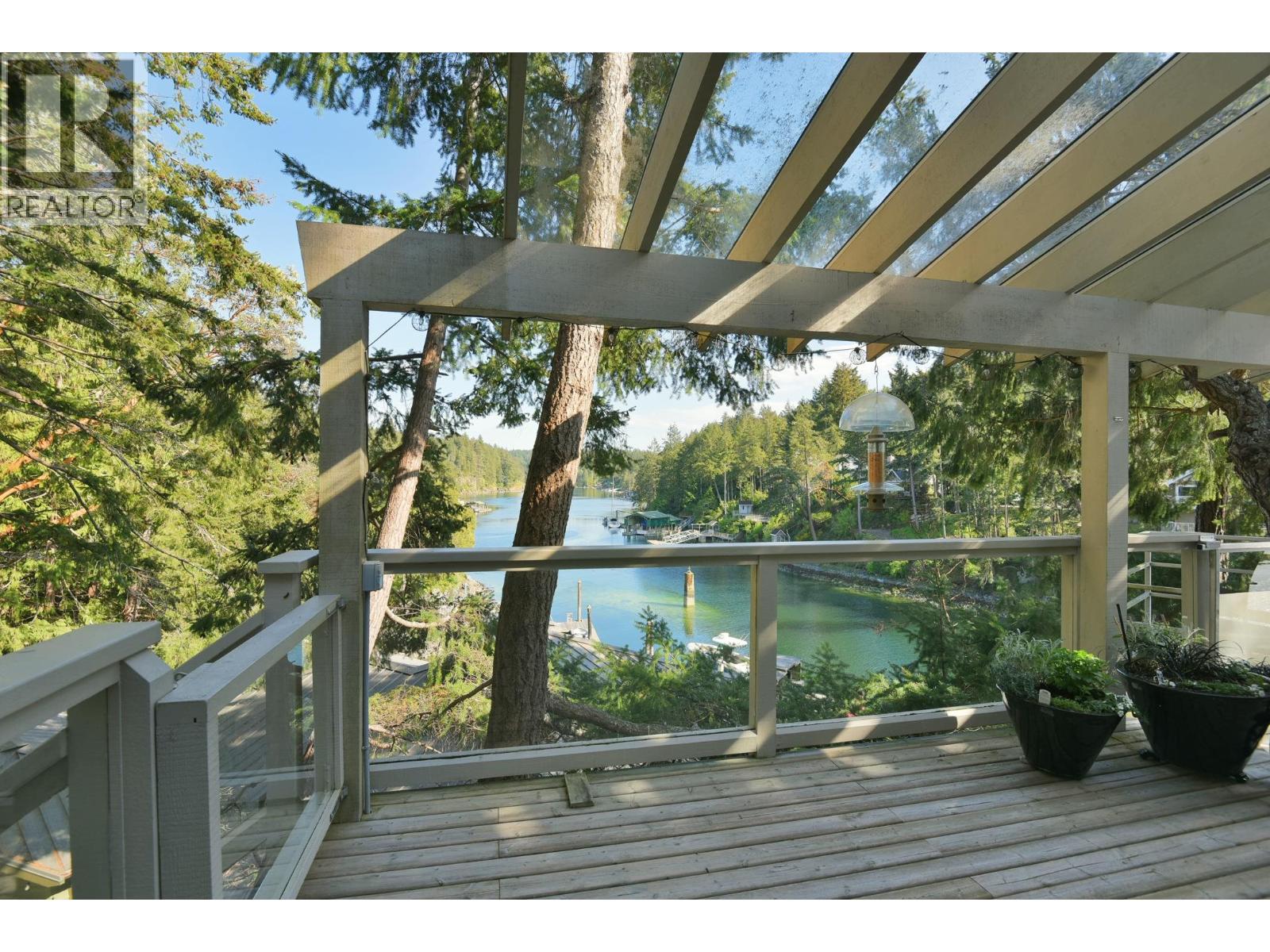 5388 Sans Souci Road, Halfmoon Bay, British Columbia  V0N 1Y2 - Photo 16 - R3120827