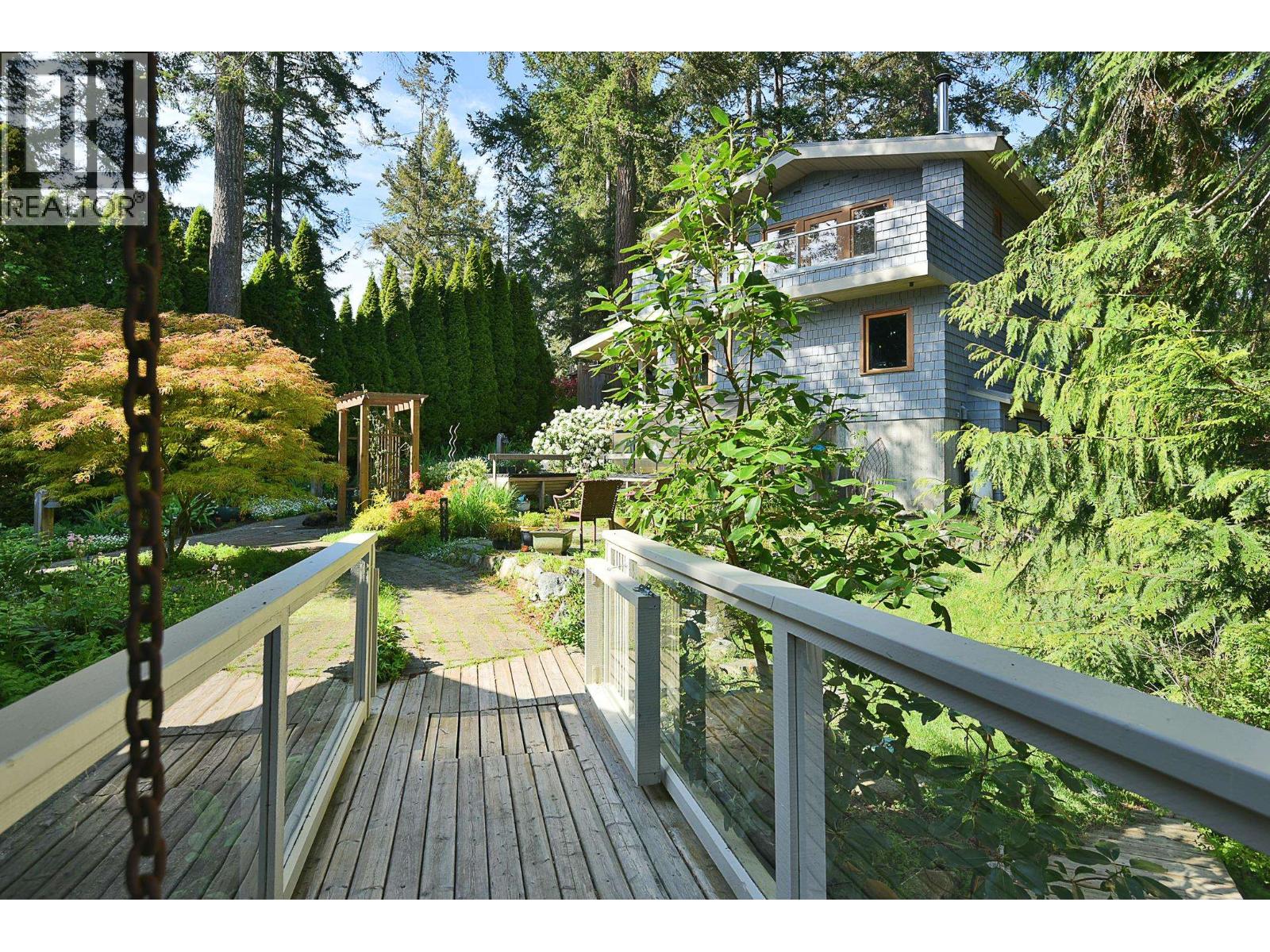 5388 Sans Souci Road, Halfmoon Bay, British Columbia  V0N 1Y2 - Photo 23 - R3120827
