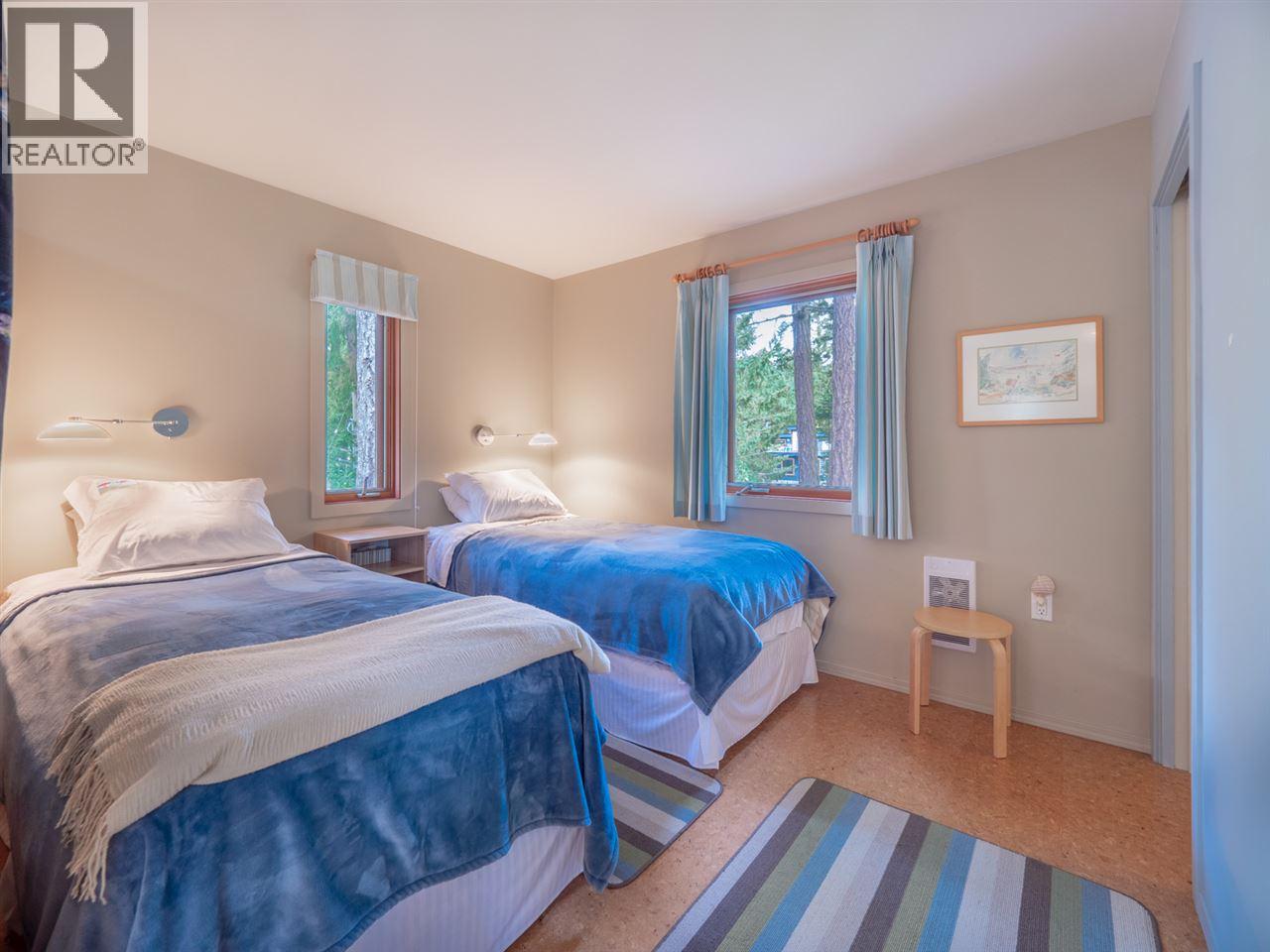 5388 Sans Souci Road, Halfmoon Bay, British Columbia  V0N 1Y2 - Photo 27 - R3120827