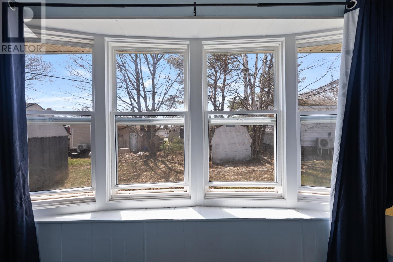 10 Manor Drive, Charlottetown, Prince Edward Island  C1A 6R3 - Photo 9 - 202610095