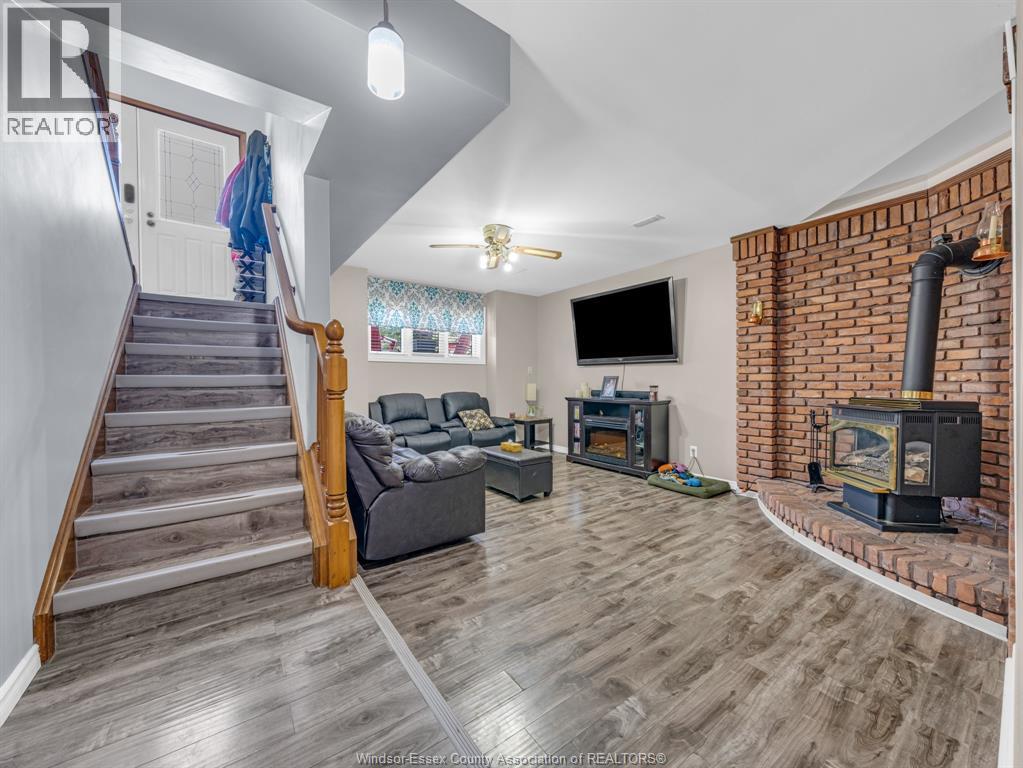 2379 Via Vita, Windsor, Ontario  N9E 4G5 - Photo 28 - 26010415