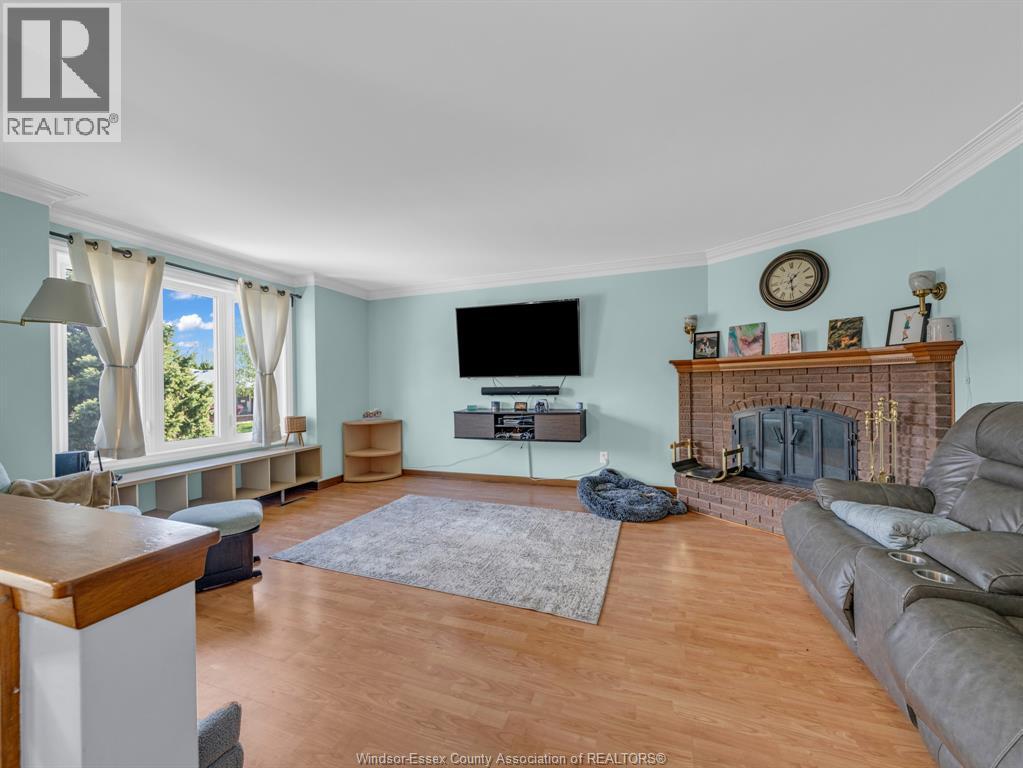 2379 Via Vita, Windsor, Ontario  N9E 4G5 - Photo 8 - 26010415