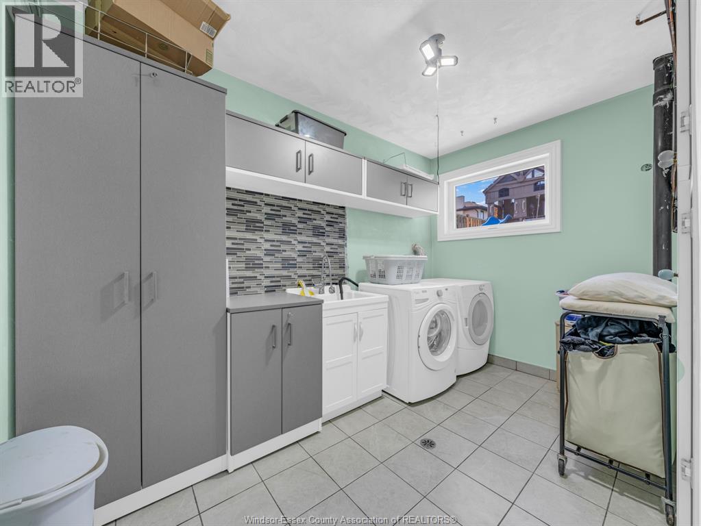 2379 Via Vita, Windsor, Ontario  N9E 4G5 - Photo 34 - 26010415