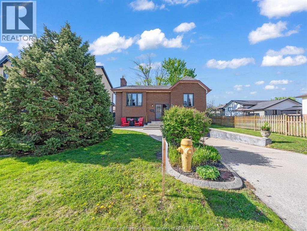 2379 Via Vita, Windsor, Ontario  N9E 4G5 - Photo 47 - 26010415