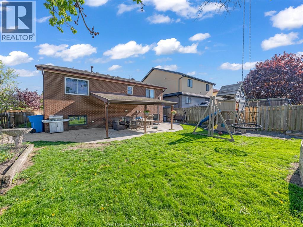 2379 Via Vita, Windsor, Ontario  N9E 4G5 - Photo 41 - 26010415