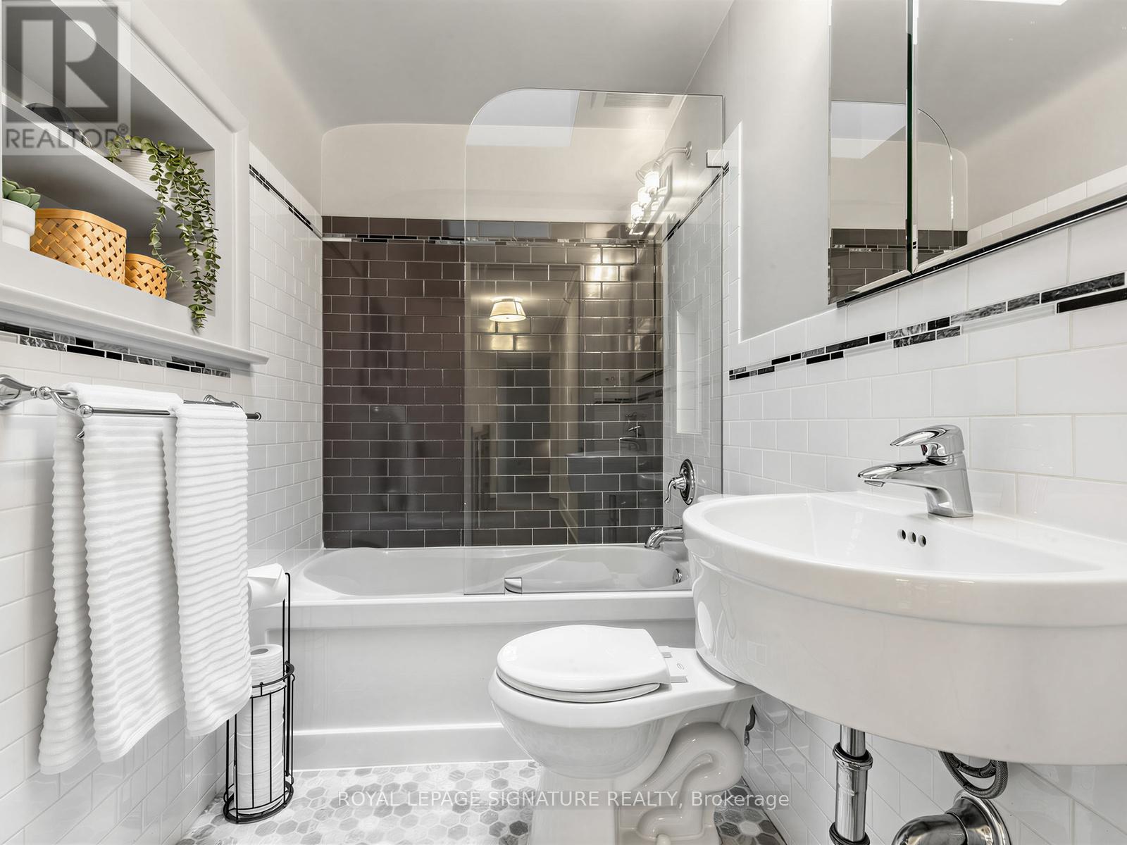 81 Cottonwood Drive, Toronto, Ontario  M3C 2B3 - Photo 31 - C13096284