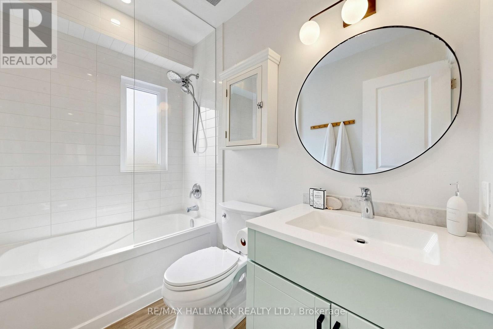 301 Wolverleigh Boulevard, Toronto, Ontario  M4C 1S5 - Photo 24 - E13087734
