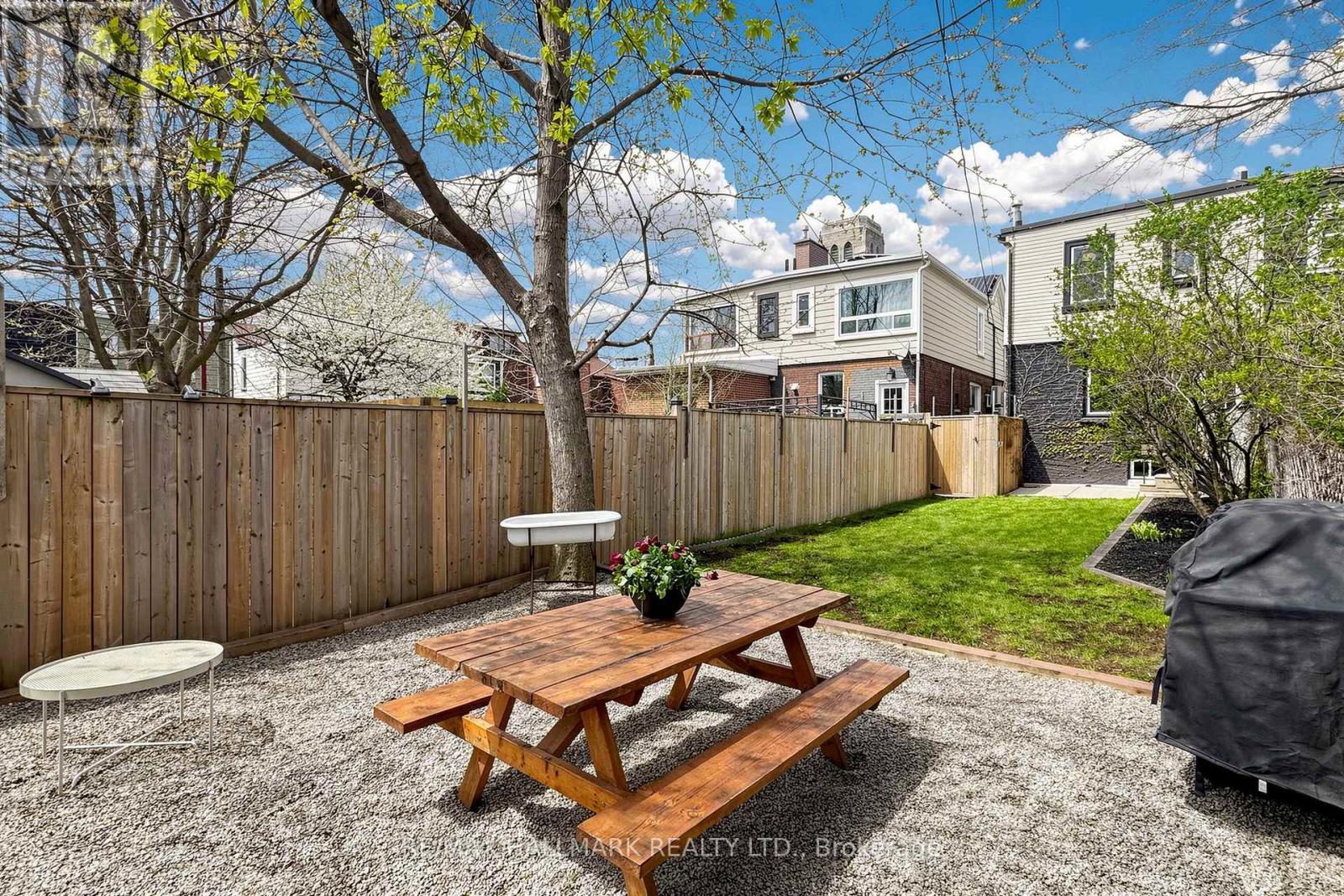 301 Wolverleigh Boulevard, Toronto, Ontario  M4C 1S5 - Photo 36 - E13087734