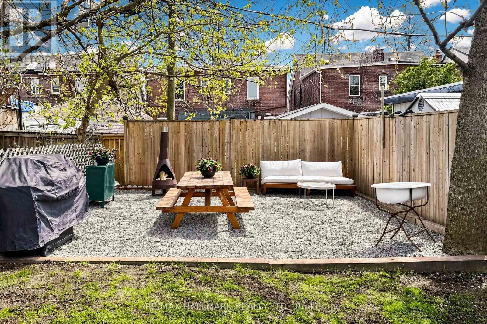 301 Wolverleigh Boulevard, Toronto, Ontario  M4C 1S5 - Photo 43 - E13087734