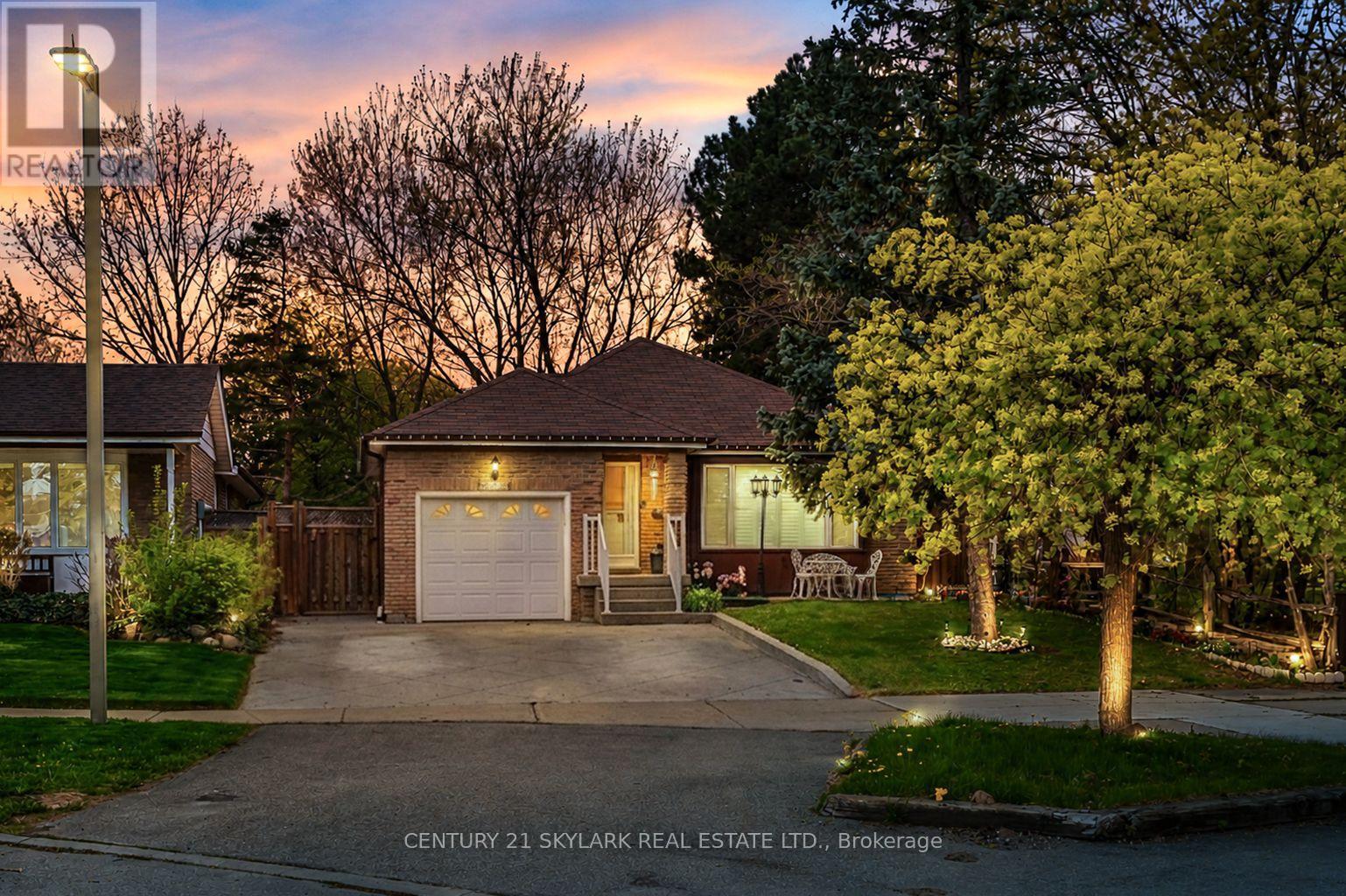 3353 MARTINS PINE CRESCENT, Mississauga, Ontario