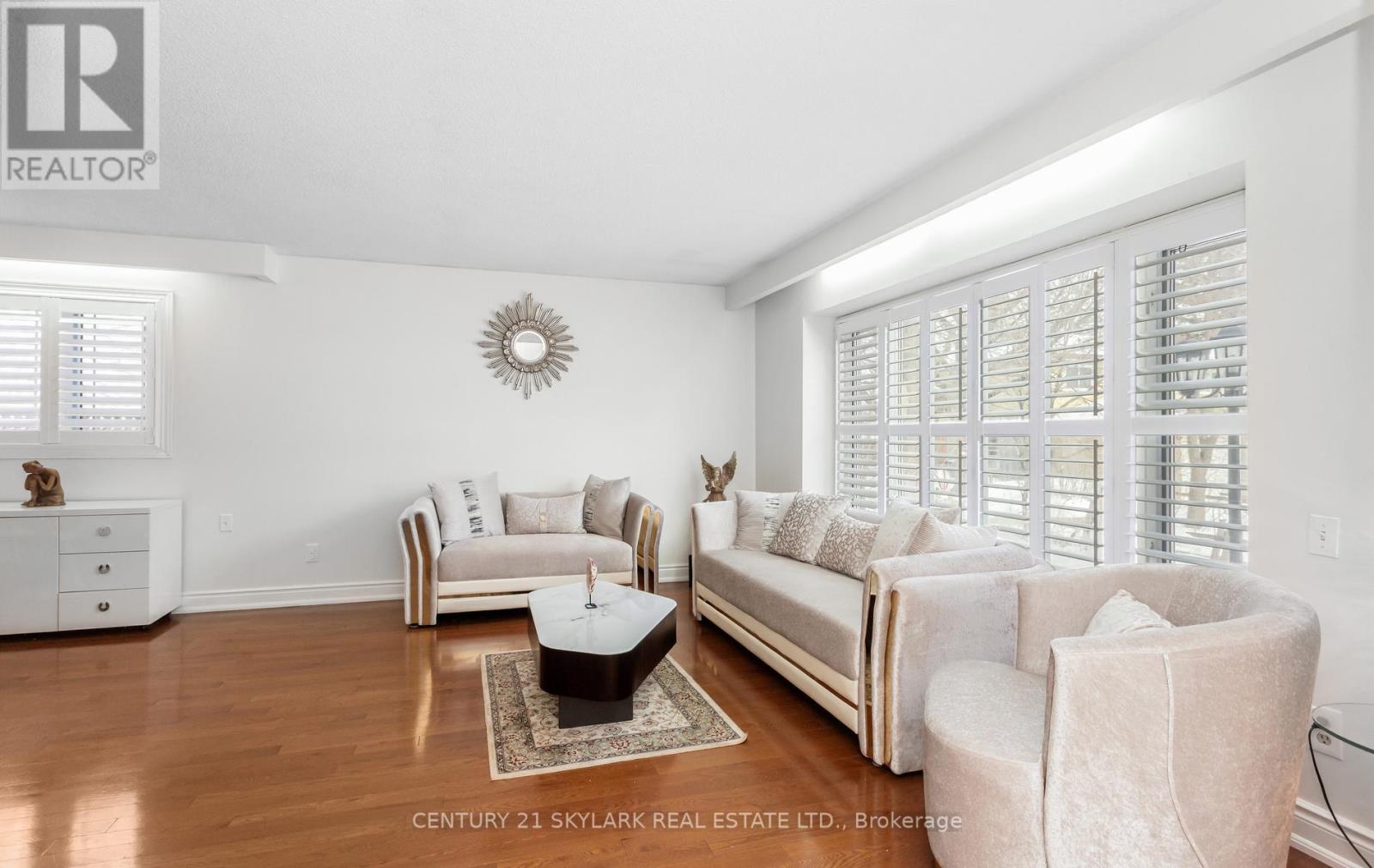 3353 Martins Pine Crescent, Mississauga, Ontario  L5L 1G3 - Photo 8 - W13095932