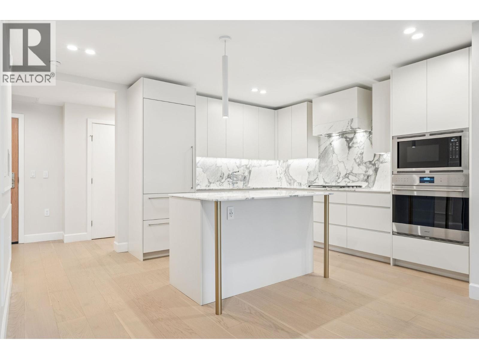 304 3668 W 10th Avenue, Vancouver, British Columbia  V6R 2G3 - Photo 3 - R3120279