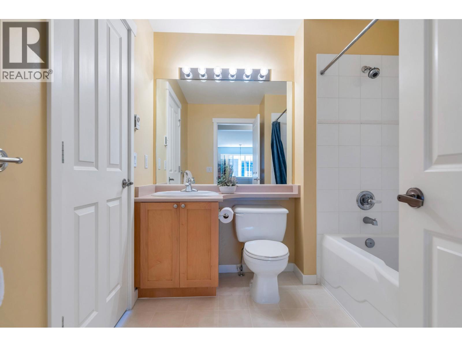112 5900 Ferry Road, Delta, British Columbia  V4K 5C3 - Photo 28 - R3120611