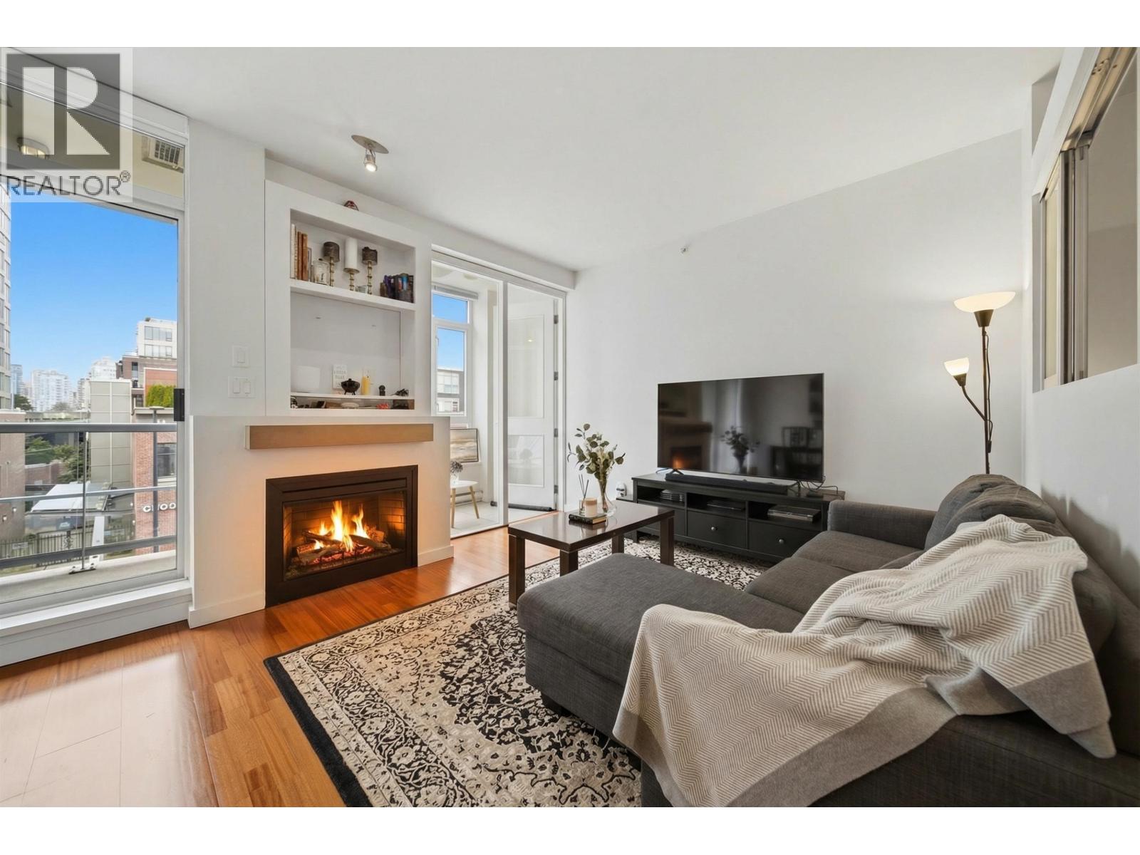 306 2055 Yukon Street, Vancouver, British Columbia  V5Y 4B7 - Photo 1 - R3120371