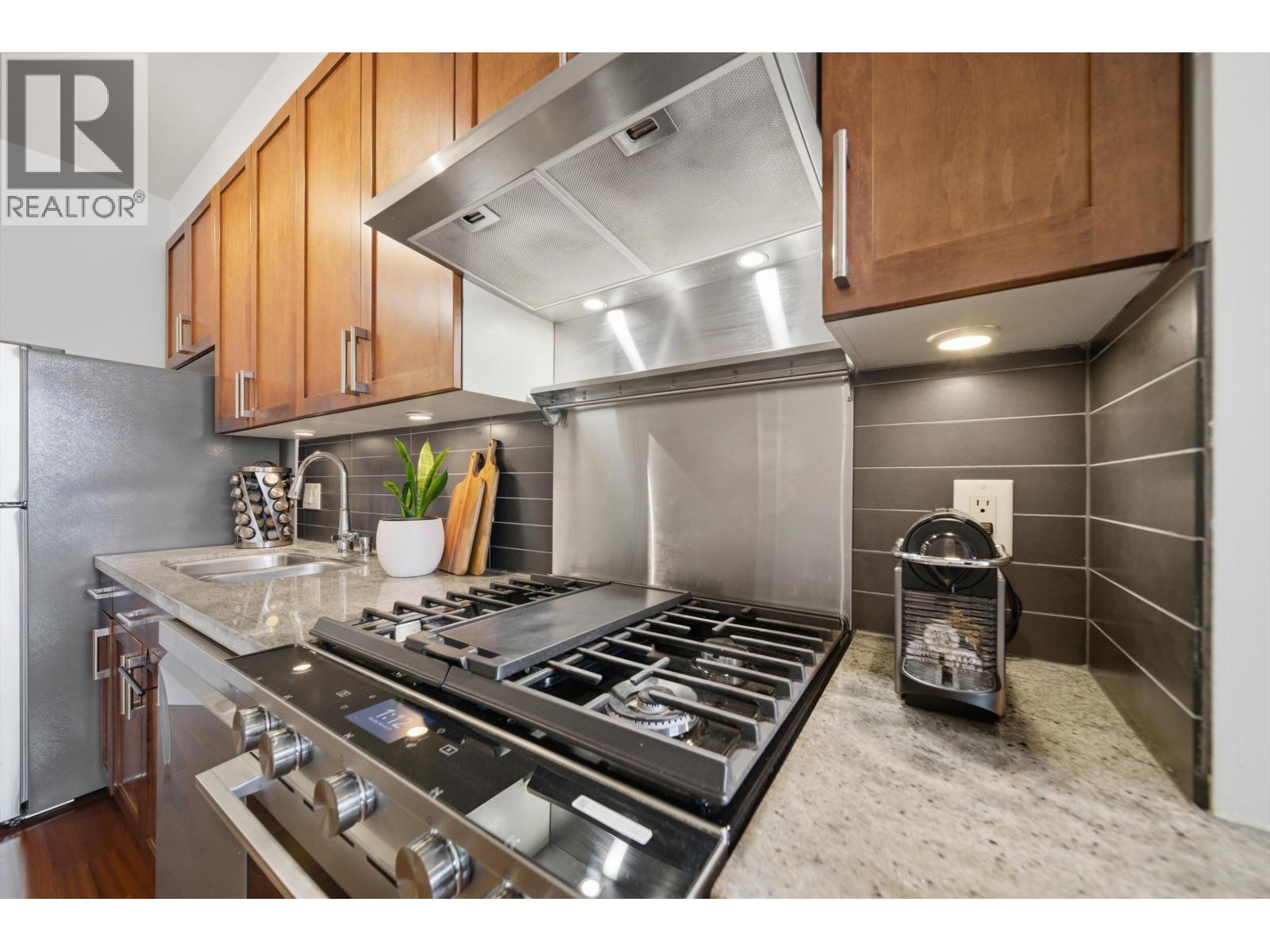 306 2055 Yukon Street, Vancouver, British Columbia  V5Y 4B7 - Photo 8 - R3120371