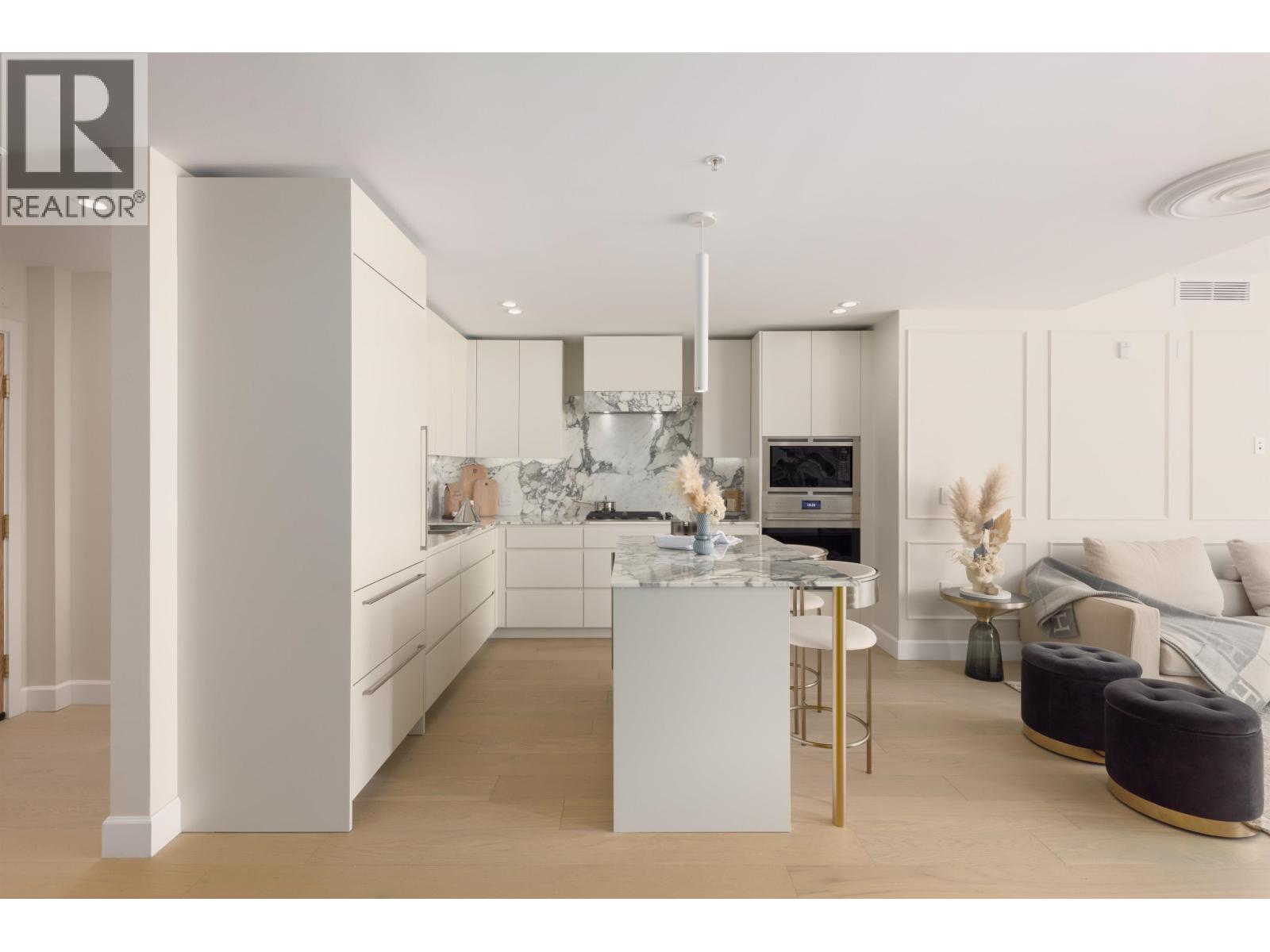 205 3668 W 10th Avenue, Vancouver, British Columbia  V6R 0G4 - Photo 3 - R3120278