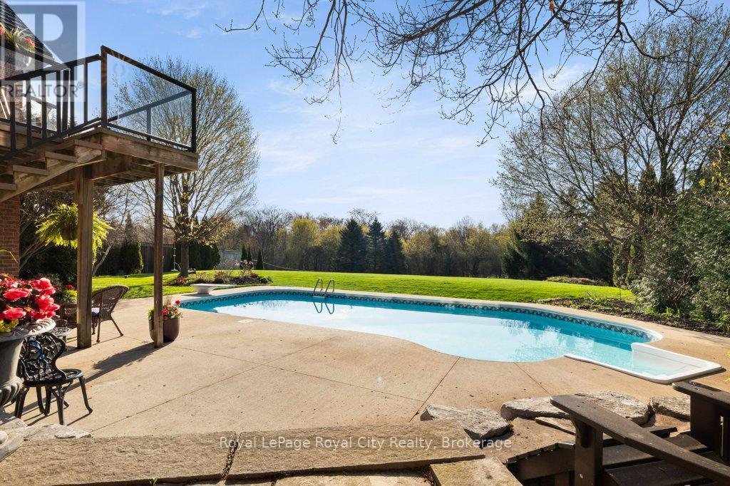 15 Manresa Court, Guelph/eramosa, Ontario  N1E 0N8 - Photo 34 - X13097202