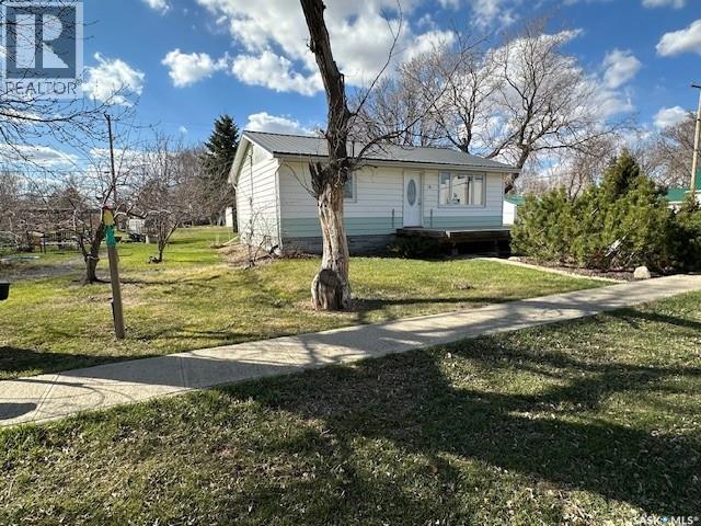 16 Mcculloch Street, Fillmore, Saskatchewan  S0G 1N0 - Photo 2 - SK035256