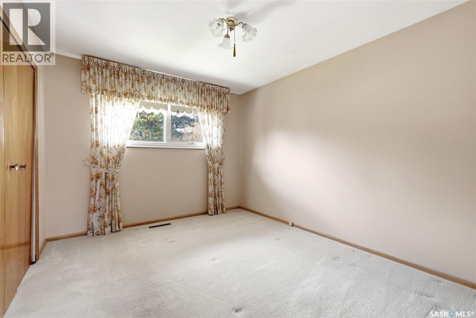 3868 Athol Street, Regina, Saskatchewan  S4S 3J1 - Photo 15 - SK035255