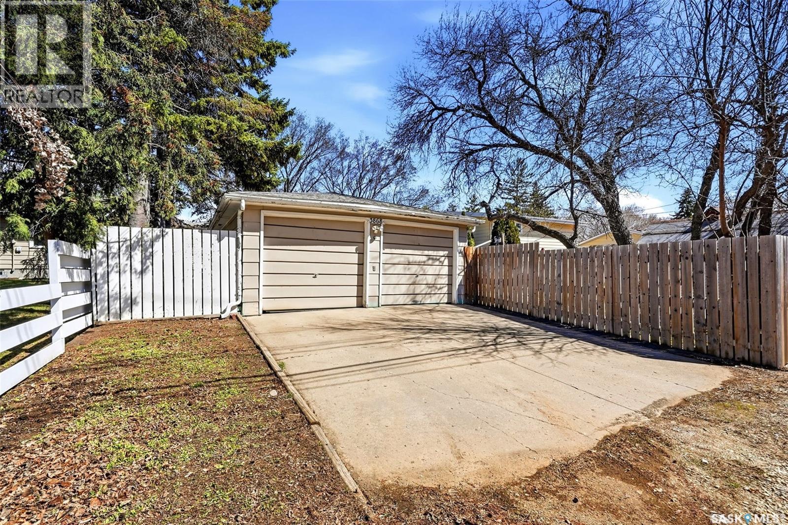 3868 Athol Street, Regina, Saskatchewan  S4S 3J1 - Photo 39 - SK035255