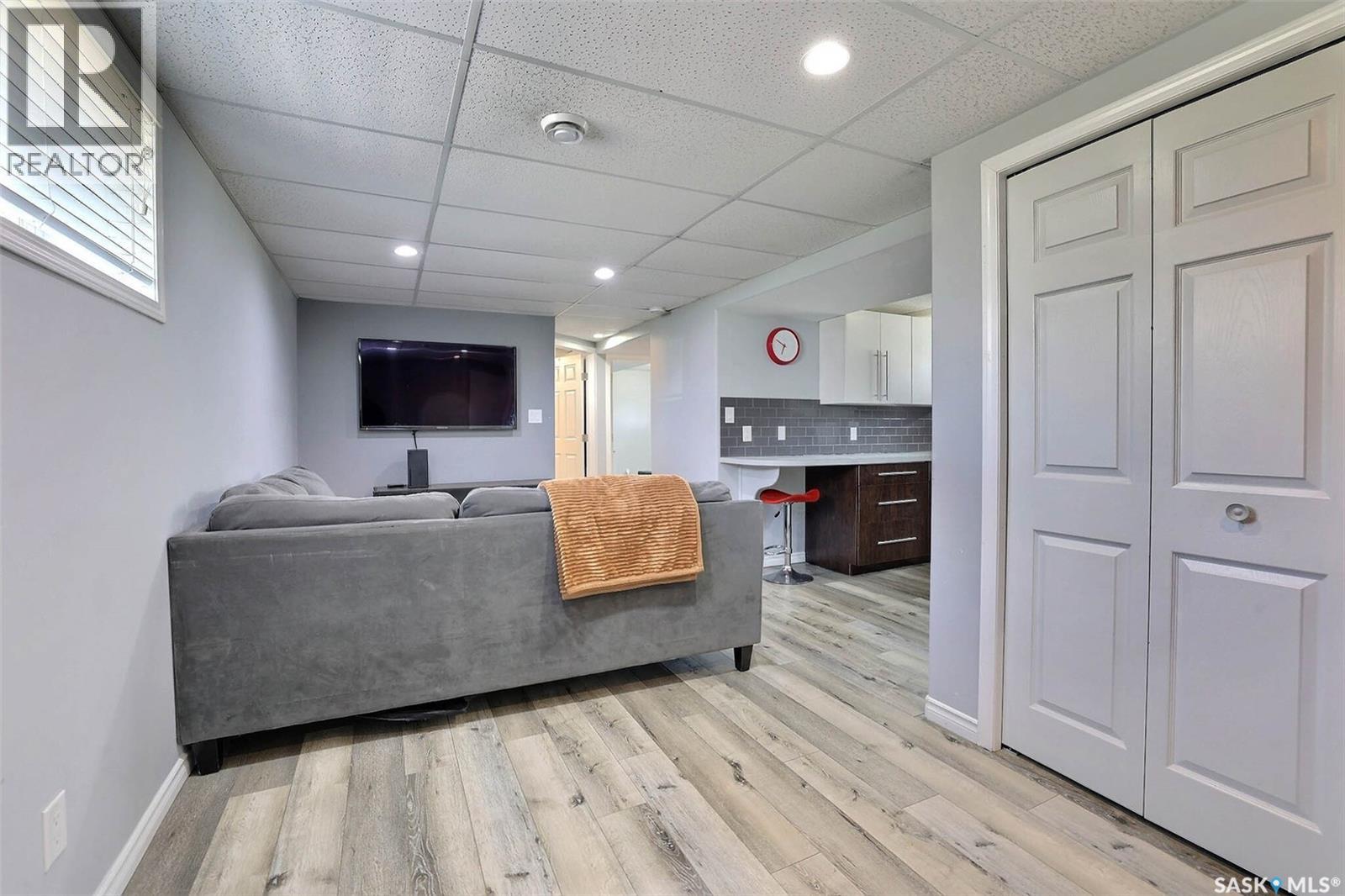 301 Robinson Street, Regina, Saskatchewan  S4R 3R3 - Photo 17 - SK035252