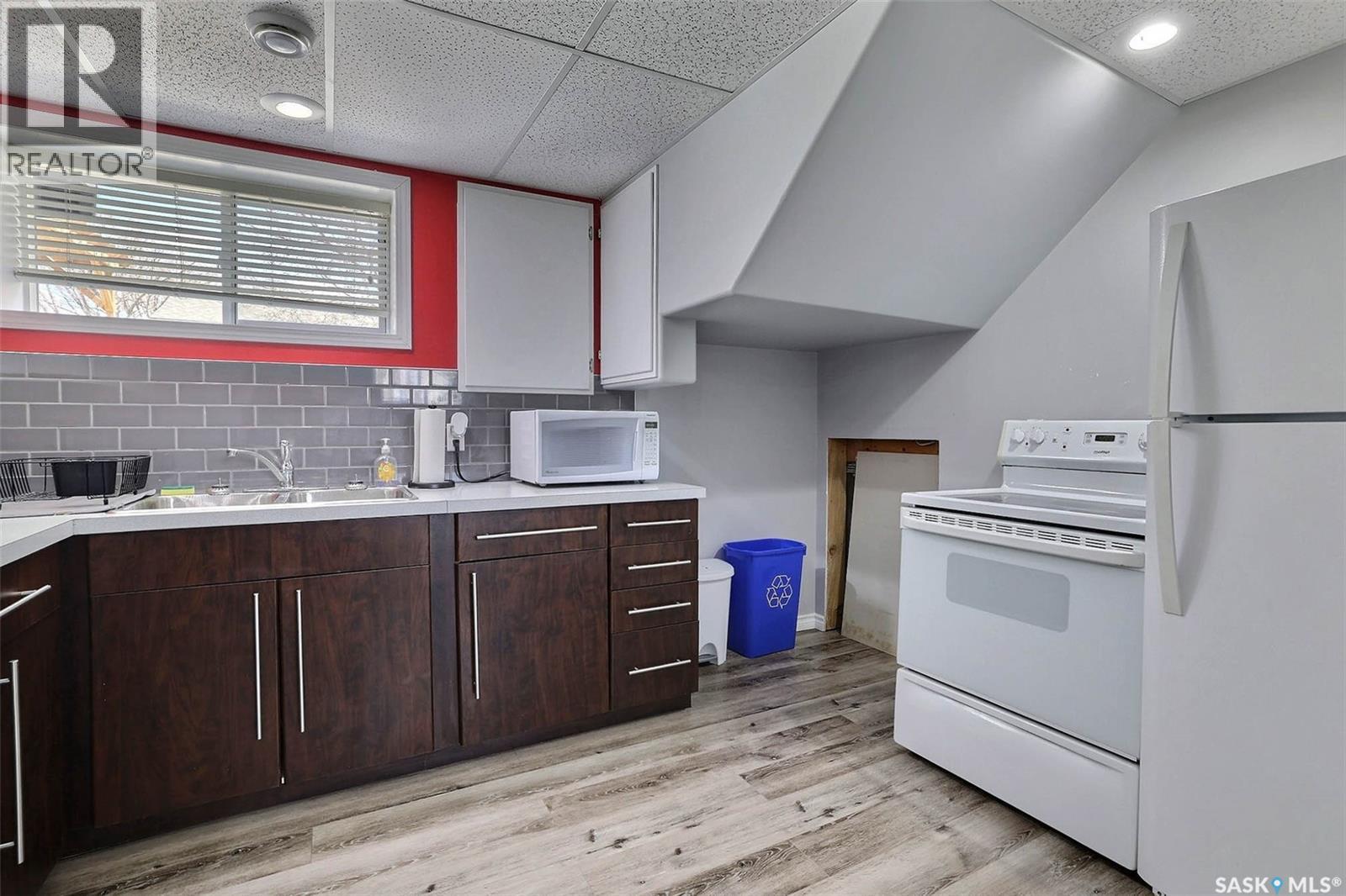 301 Robinson Street, Regina, Saskatchewan  S4R 3R3 - Photo 21 - SK035252