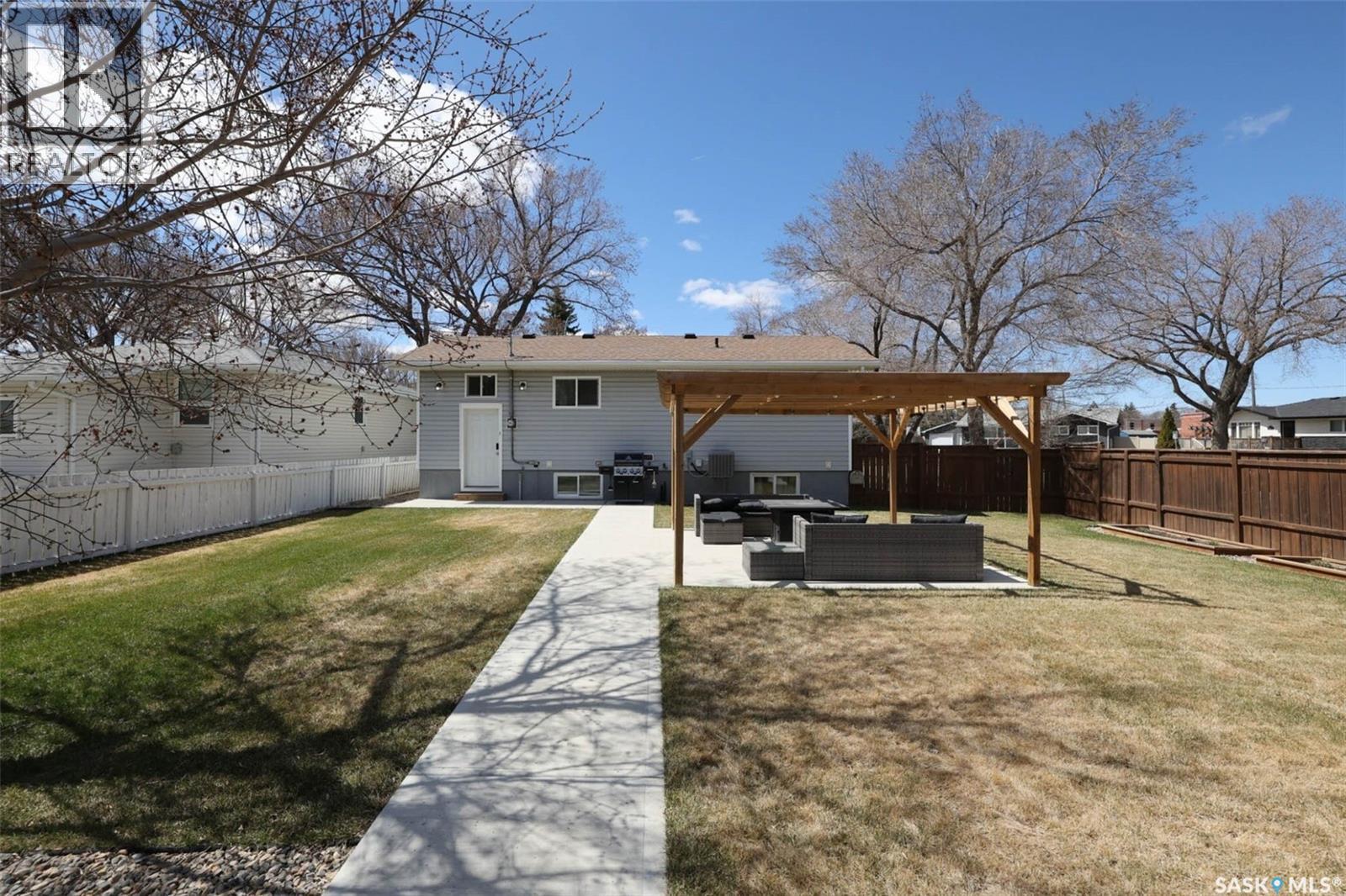 301 Robinson Street, Regina, Saskatchewan  S4R 3R3 - Photo 29 - SK035252