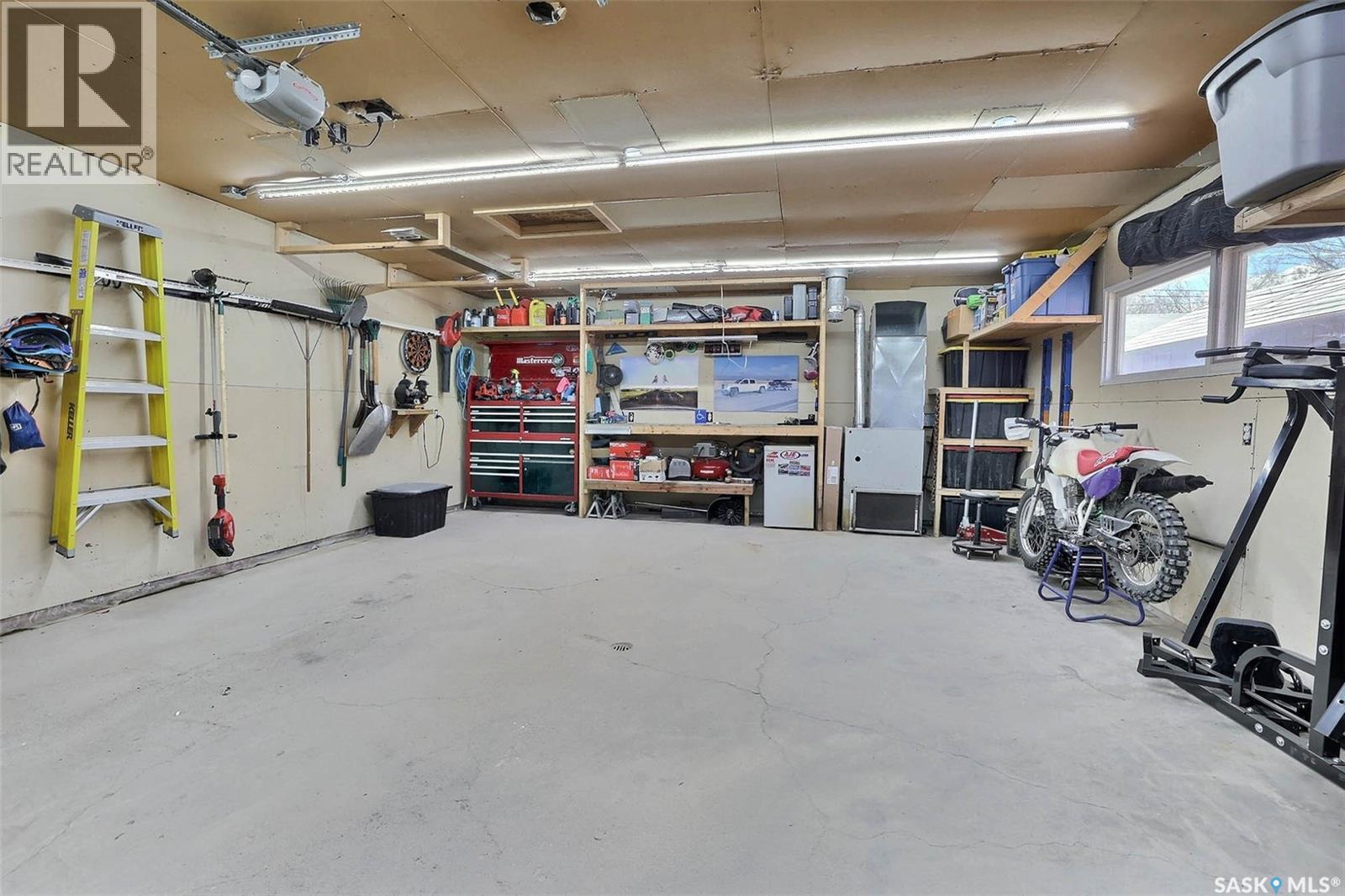 301 Robinson Street, Regina, Saskatchewan  S4R 3R3 - Photo 32 - SK035252