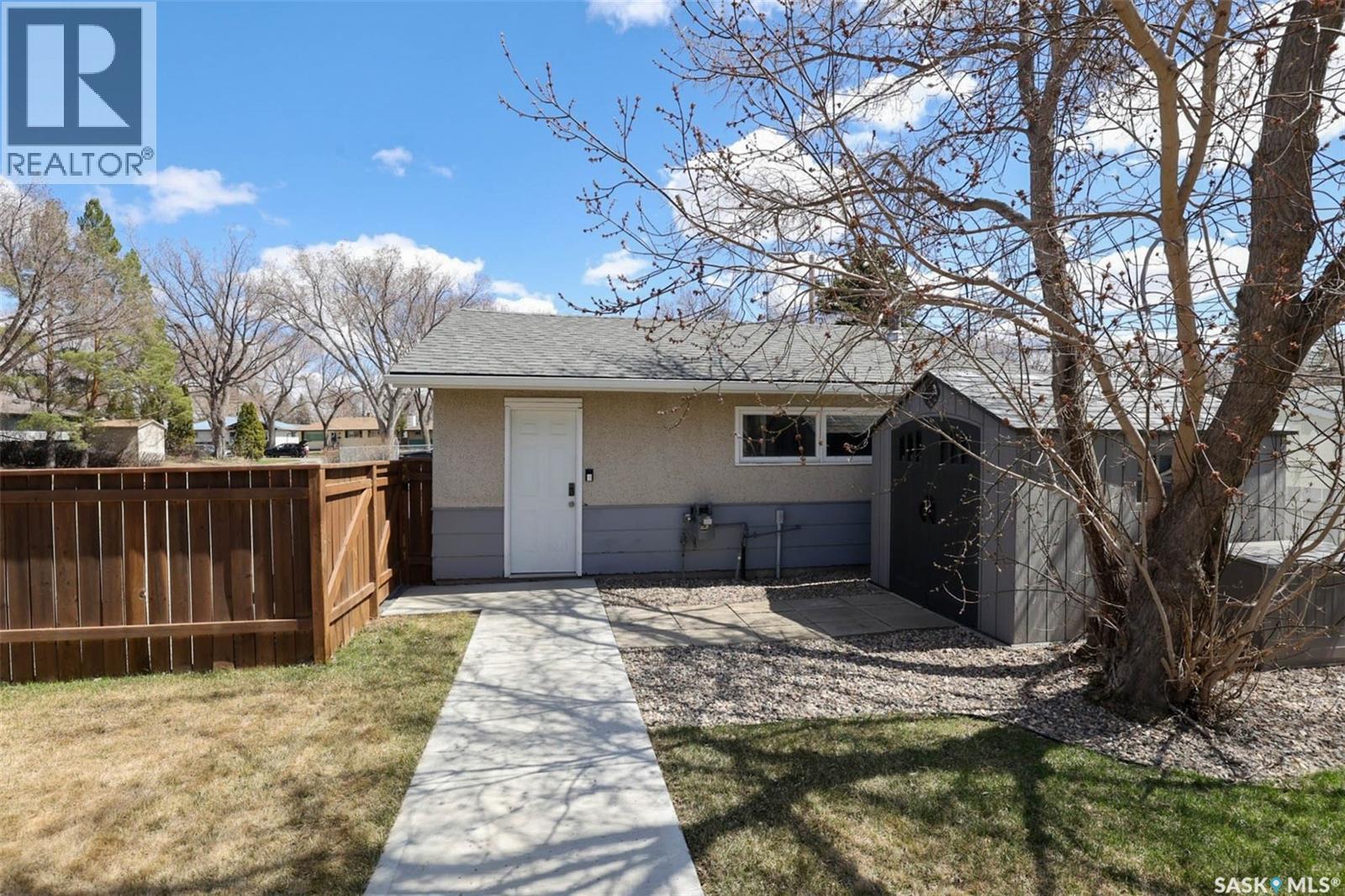 301 Robinson Street, Regina, Saskatchewan  S4R 3R3 - Photo 34 - SK035252