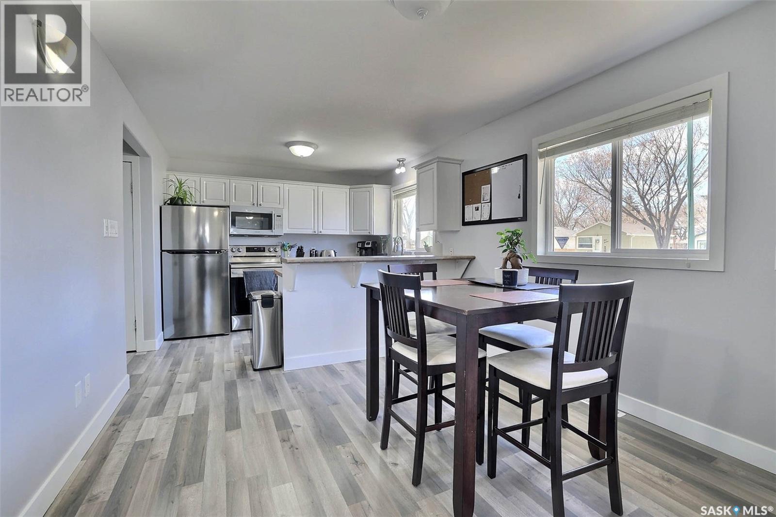 301 Robinson Street, Regina, Saskatchewan  S4R 3R3 - Photo 6 - SK035252