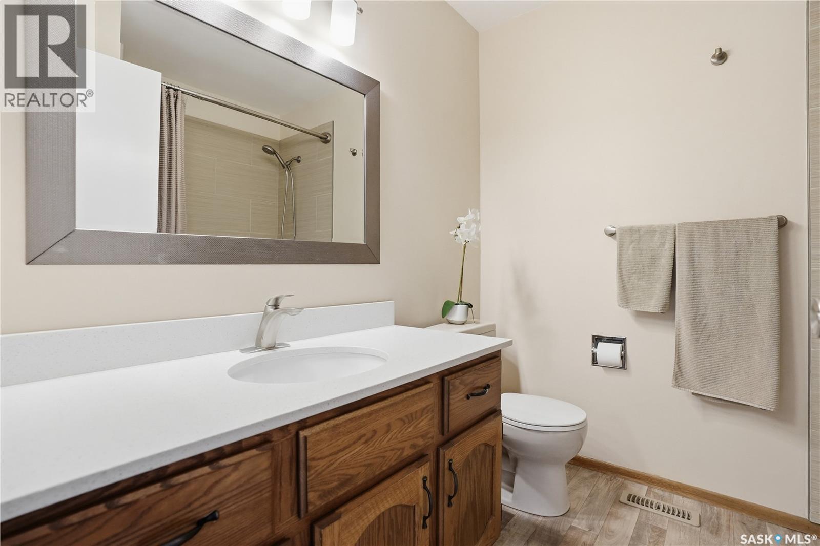 6547 Hird Crescent, Regina, Saskatchewan  S4X 3Z6 - Photo 26 - SK035228