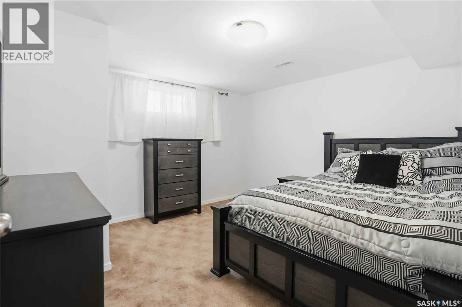 6547 Hird Crescent, Regina, Saskatchewan  S4X 3Z6 - Photo 37 - SK035228