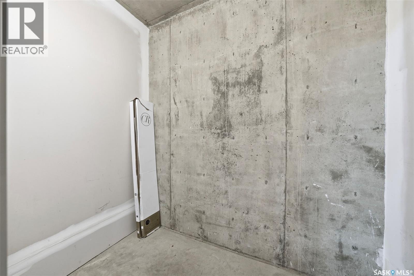 113 110 Armistice Way, Saskatoon, Saskatchewan  S7J 5L8 - Photo 25 - SK035105