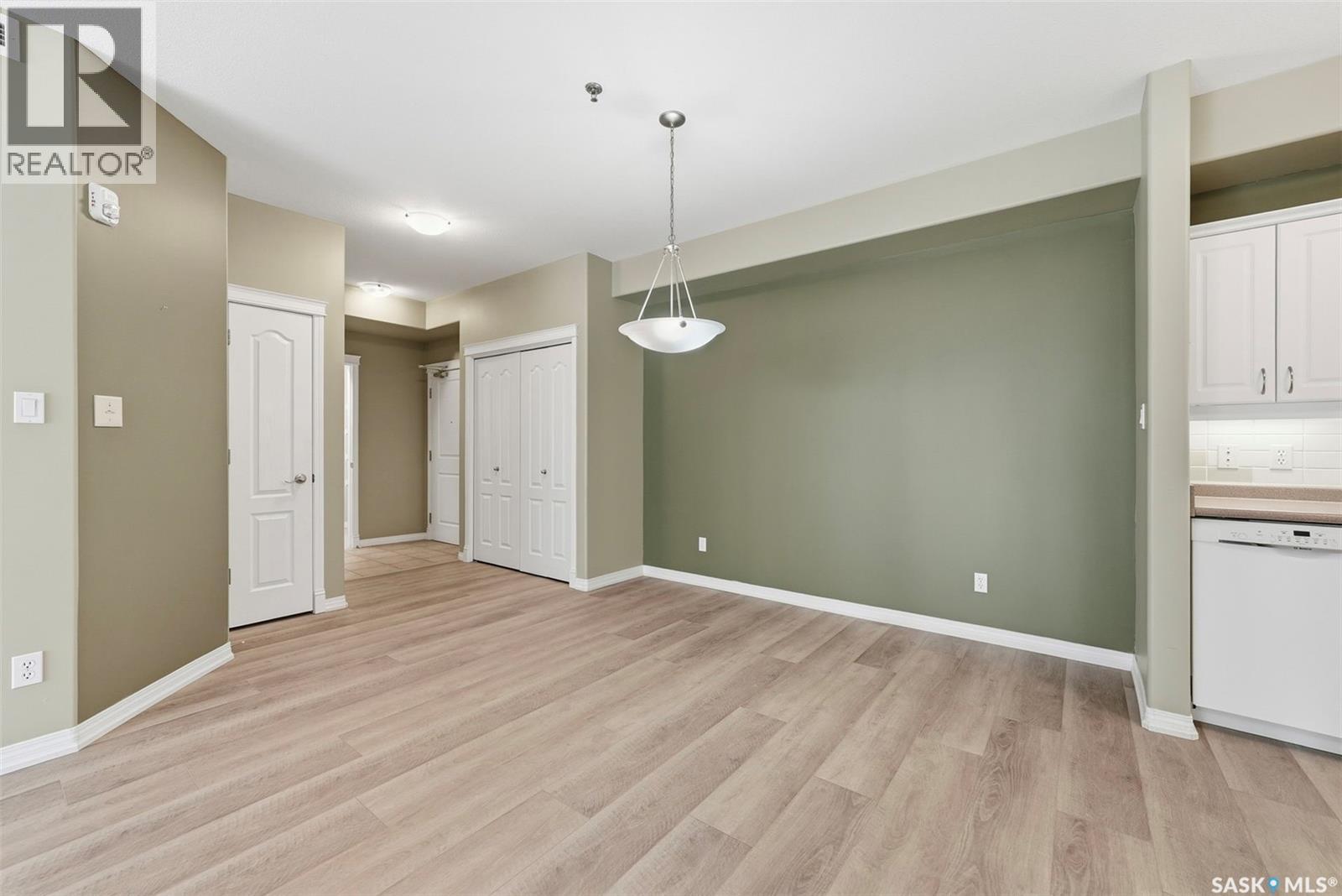 113 110 Armistice Way, Saskatoon, Saskatchewan  S7J 5L8 - Photo 6 - SK035105