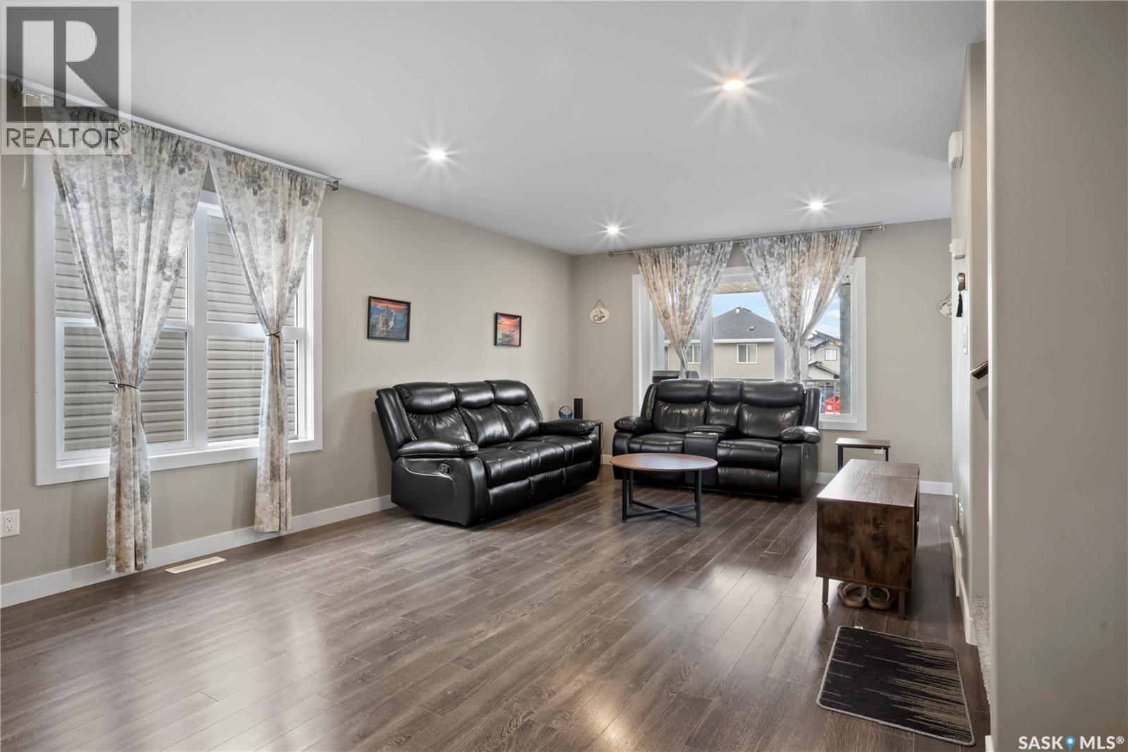 4073 Delhaye Way, Regina, Saskatchewan  S4W 0N3 - Photo 7 - SK034916
