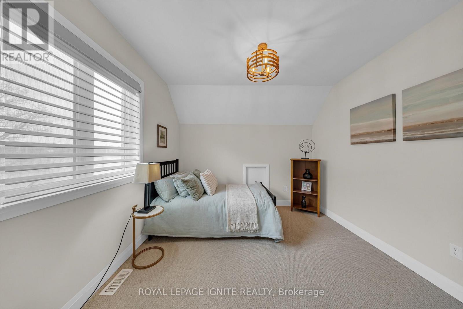 398 Frontier Court, Pickering, Ontario  L1W 4A9 - Photo 35 - E13097322