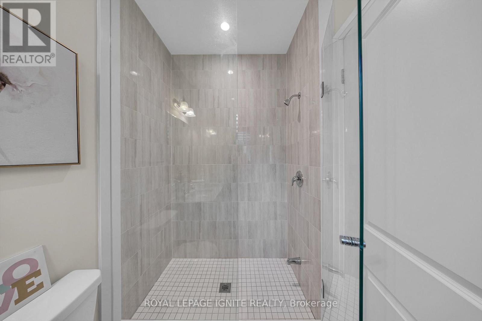 398 Frontier Court, Pickering, Ontario  L1W 4A9 - Photo 42 - E13097322