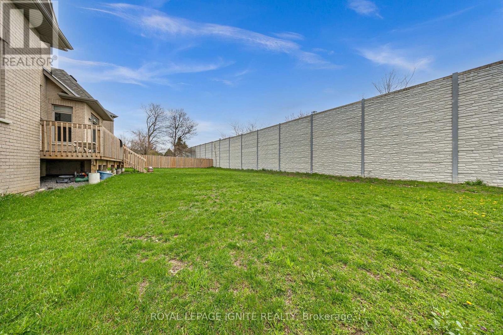 398 Frontier Court, Pickering, Ontario  L1W 4A9 - Photo 47 - E13097322