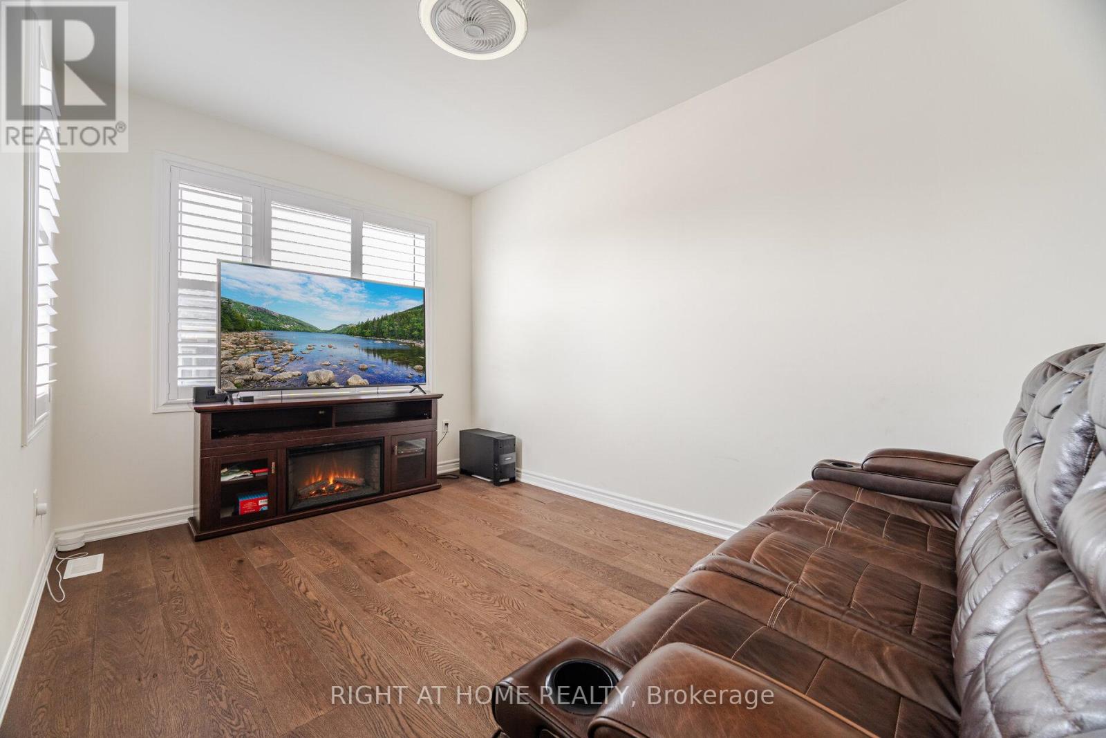 3281 Turnstone Boulevard, Pickering, Ontario  L1X 0M9 - Photo 23 - E13097398