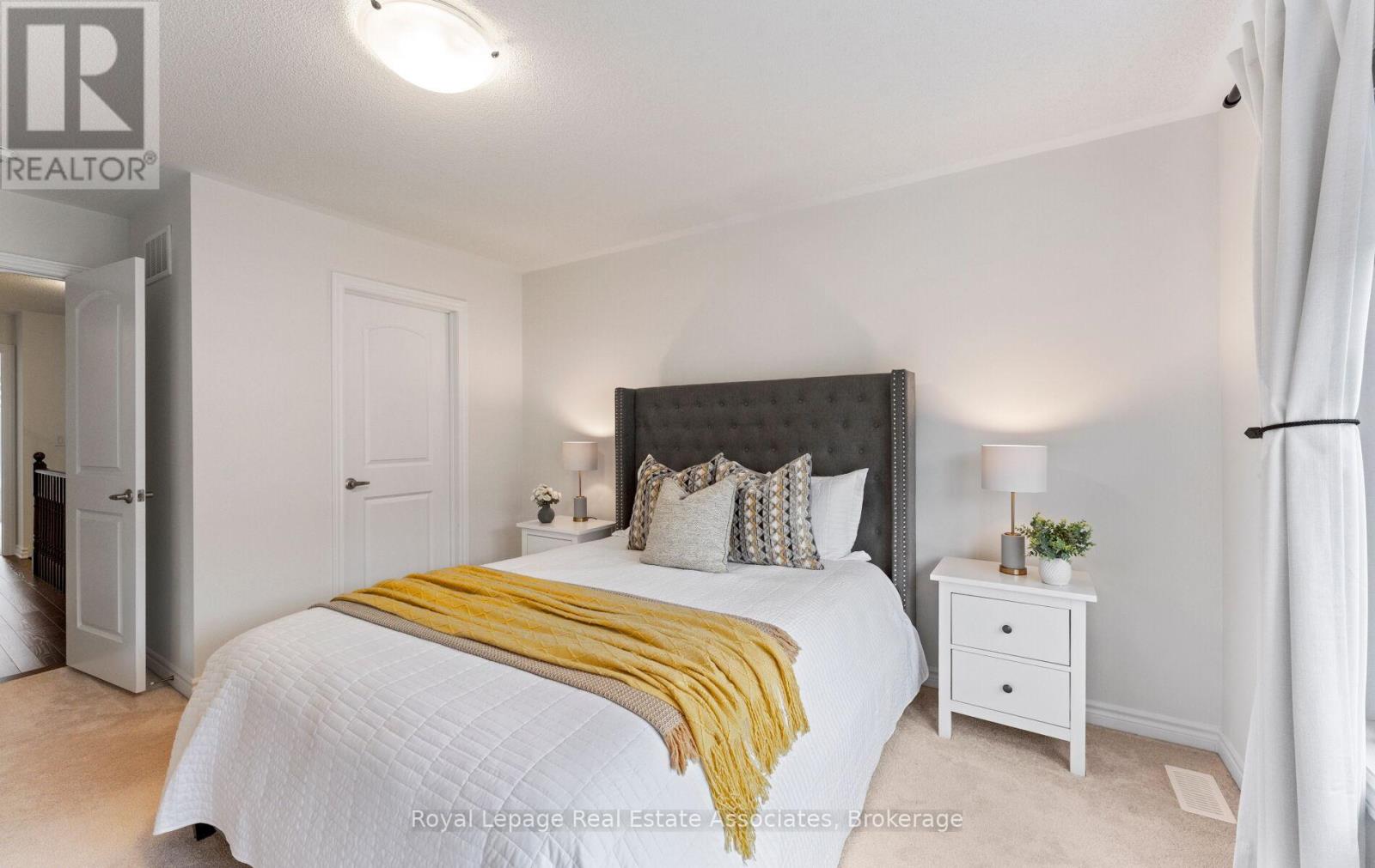 53 Sutcliffe Drive, Whitby, Ontario  L1R 0R1 - Photo 24 - E13097438