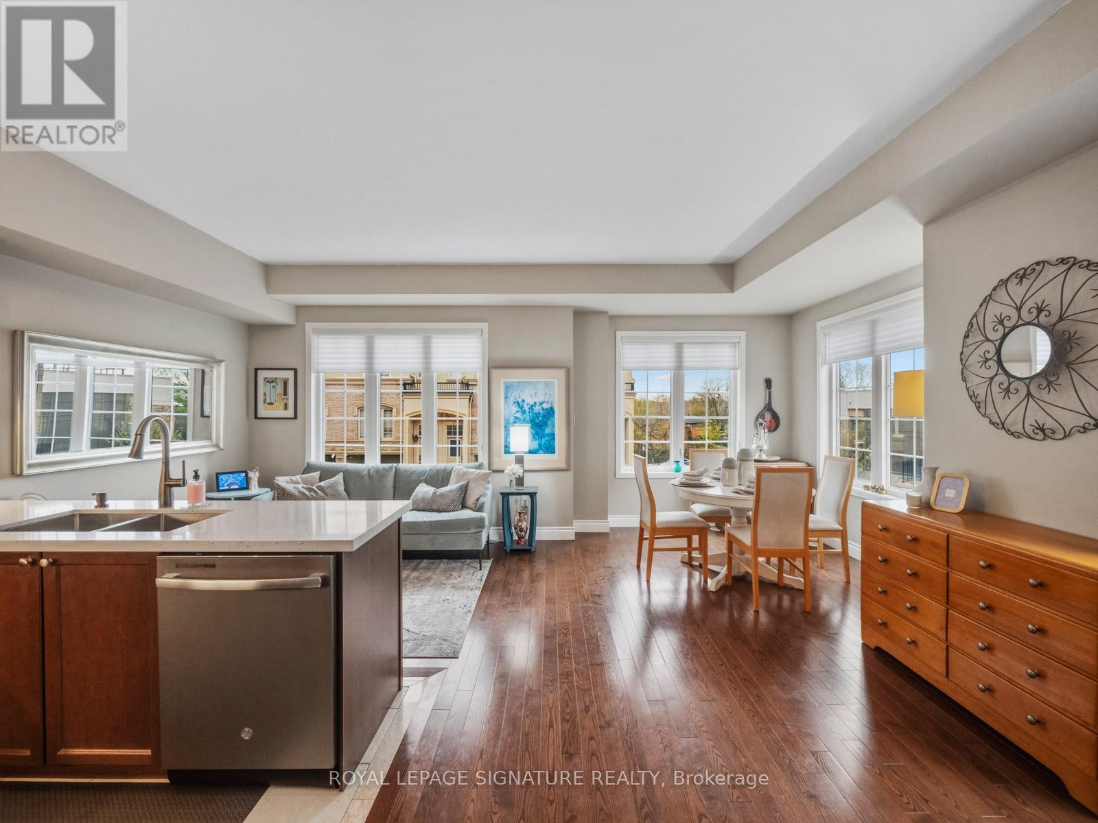 104-1250 St. Martins Drive, Pickering, Ontario  L1W 1J3 - Photo 4 - E13097452