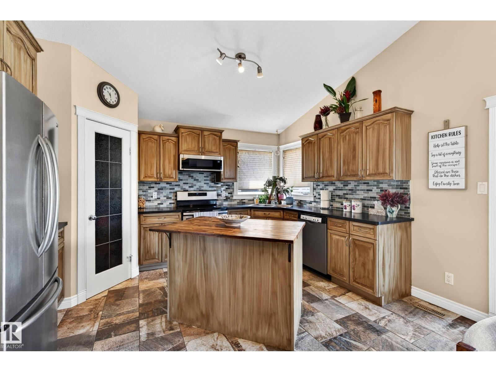8102 95a St, Morinville, Alberta  T8R 1W2 - Photo 13 - E4486297