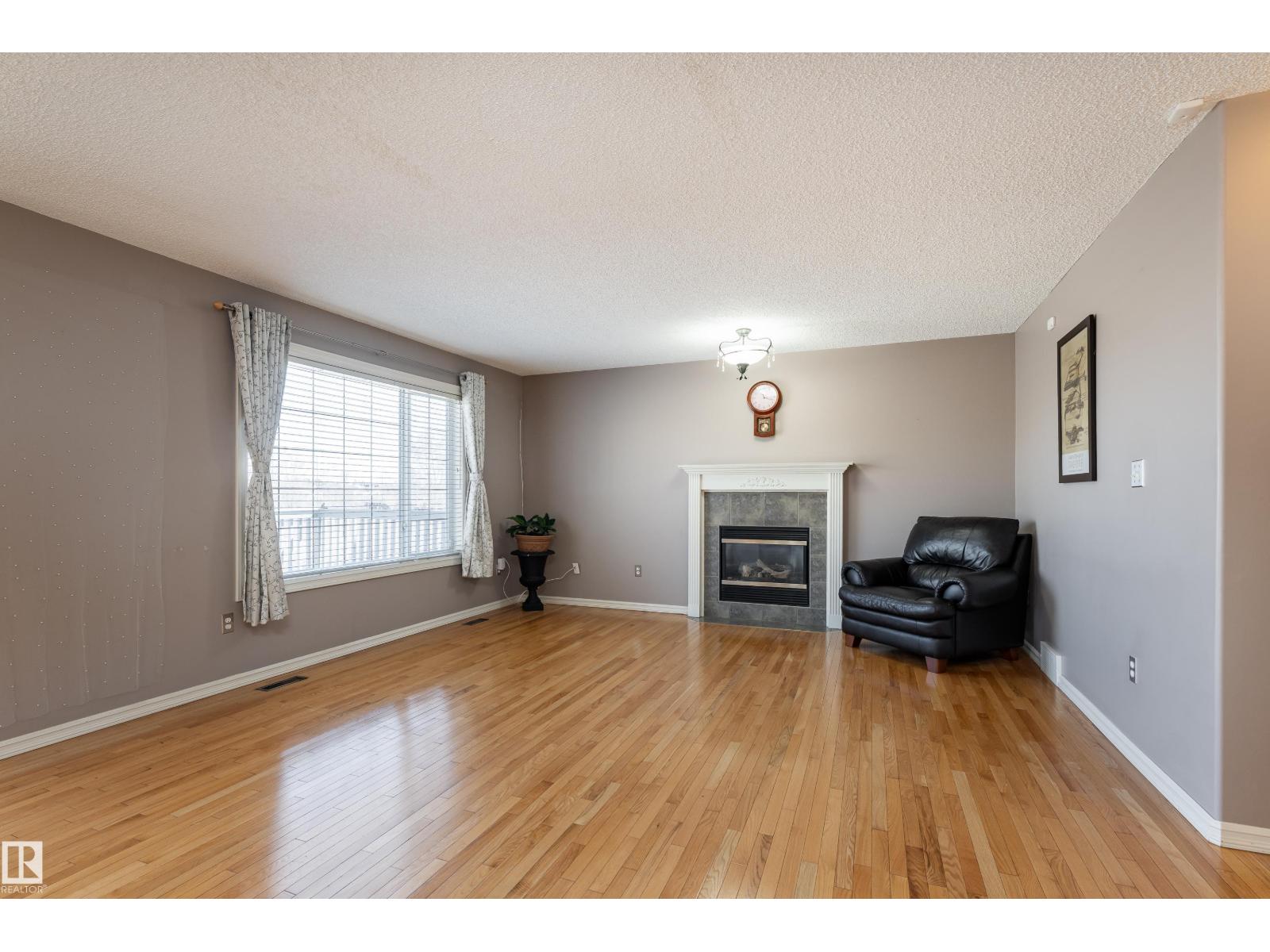 1044 Barnes Wy Sw, Edmonton, Alberta  T6W 1E4 - Photo 9 - E4486296