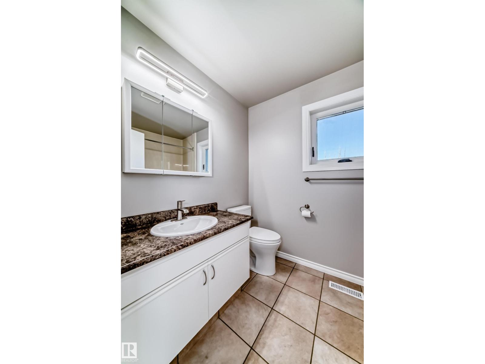 10226 152 St Nw, Edmonton, Alberta  T5P 1Y2 - Photo 35 - E4486294