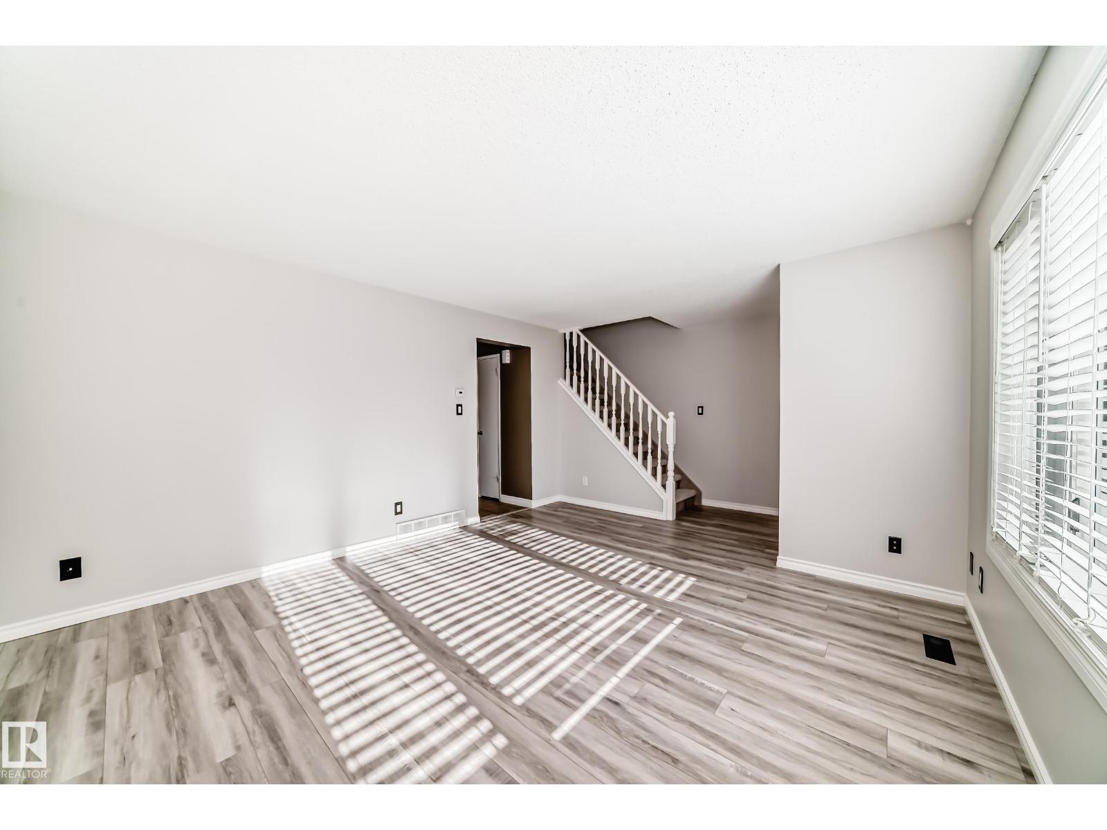 10226 152 St Nw, Edmonton, Alberta  T5P 1Y2 - Photo 8 - E4486294