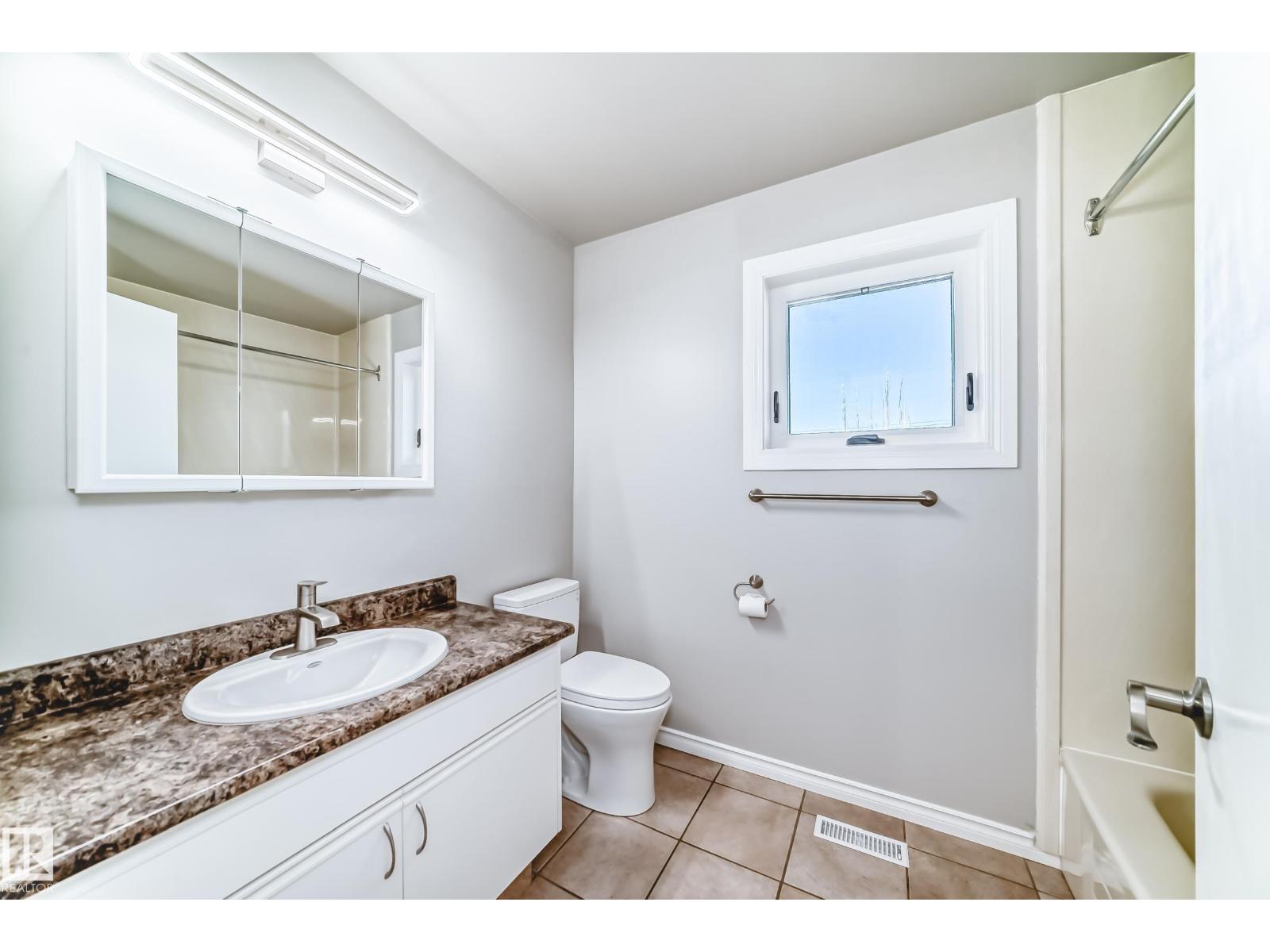 10226 152 St Nw, Edmonton, Alberta  T5P 1Y2 - Photo 34 - E4486294