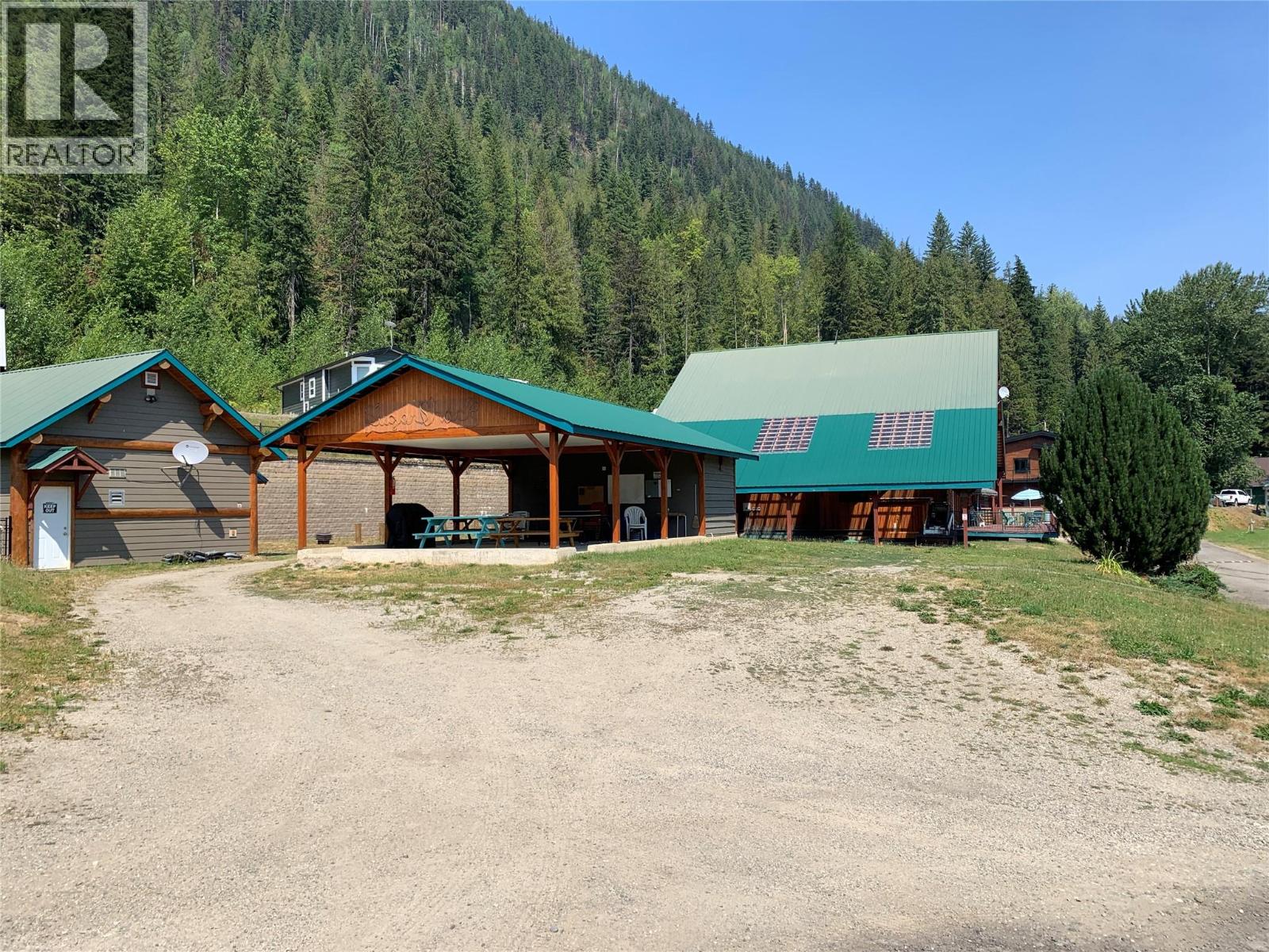 1681 Sugar Lake Road Unit# 30, Cherryville, British Columbia  V0E 2G2 - Photo 9 - 10385998