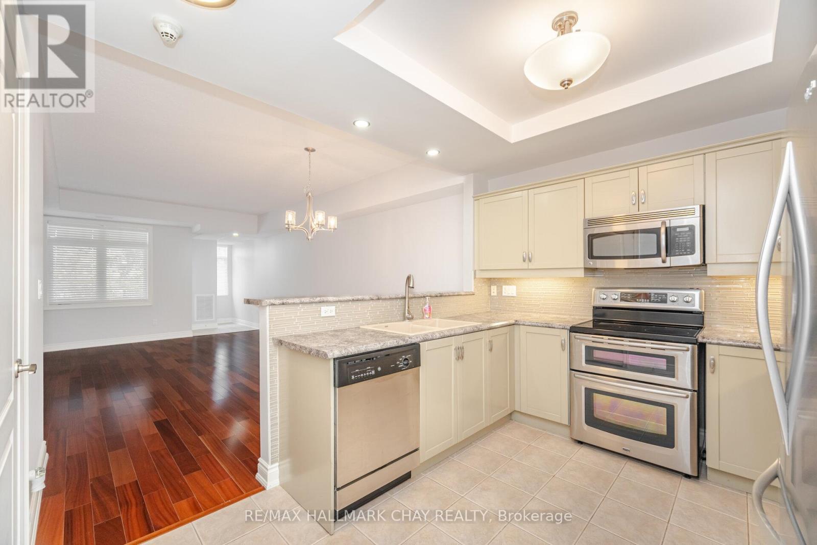 105 - 78 Sunset Boulevard, New Tecumseth, Ontario  L9R 2H5 - Photo 10 - N13097380