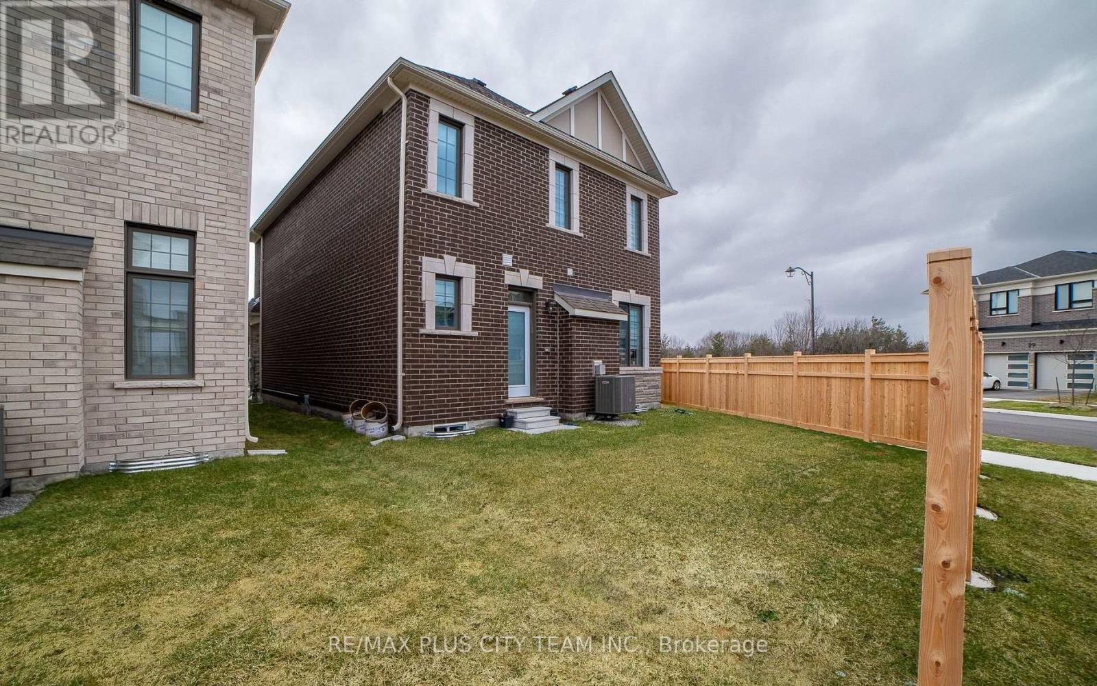 1 George Roman Avenue, Markham, Ontario  L6C 3L9 - Photo 22 - N13097428